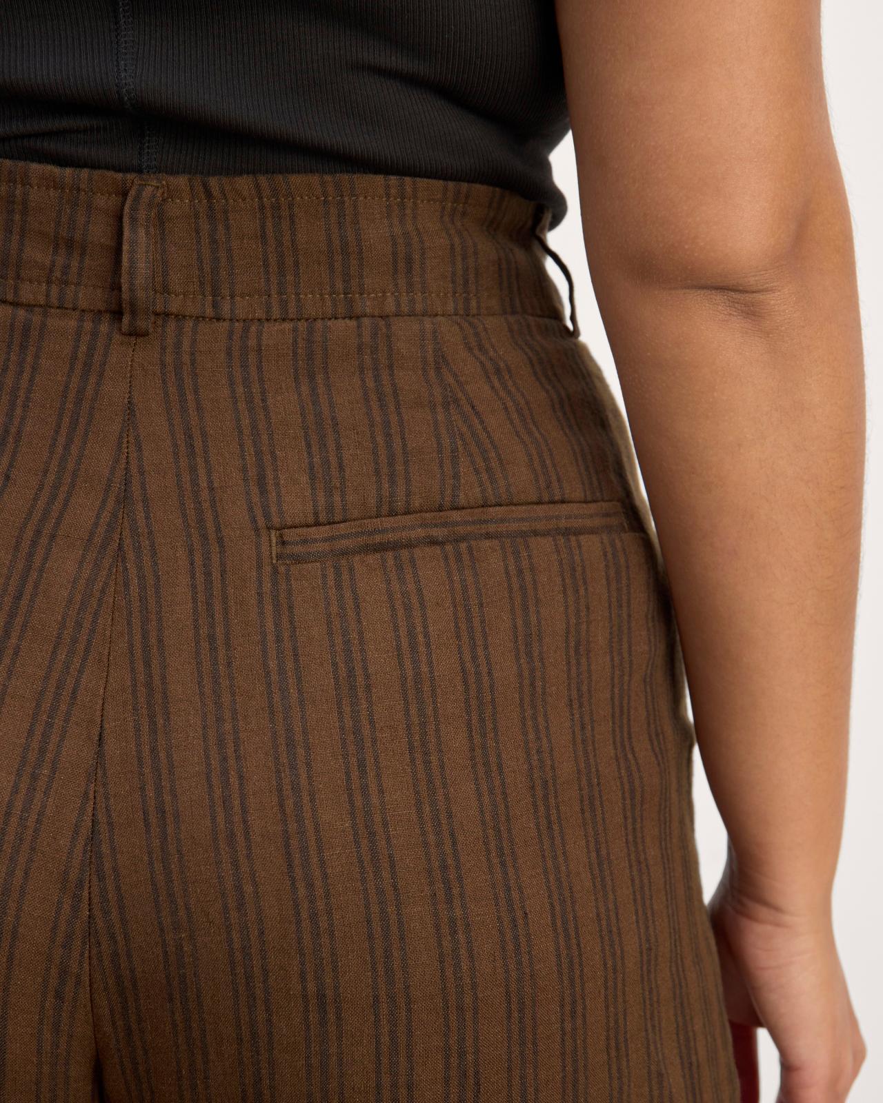 The Linen Way-High® Drape Short Product Image