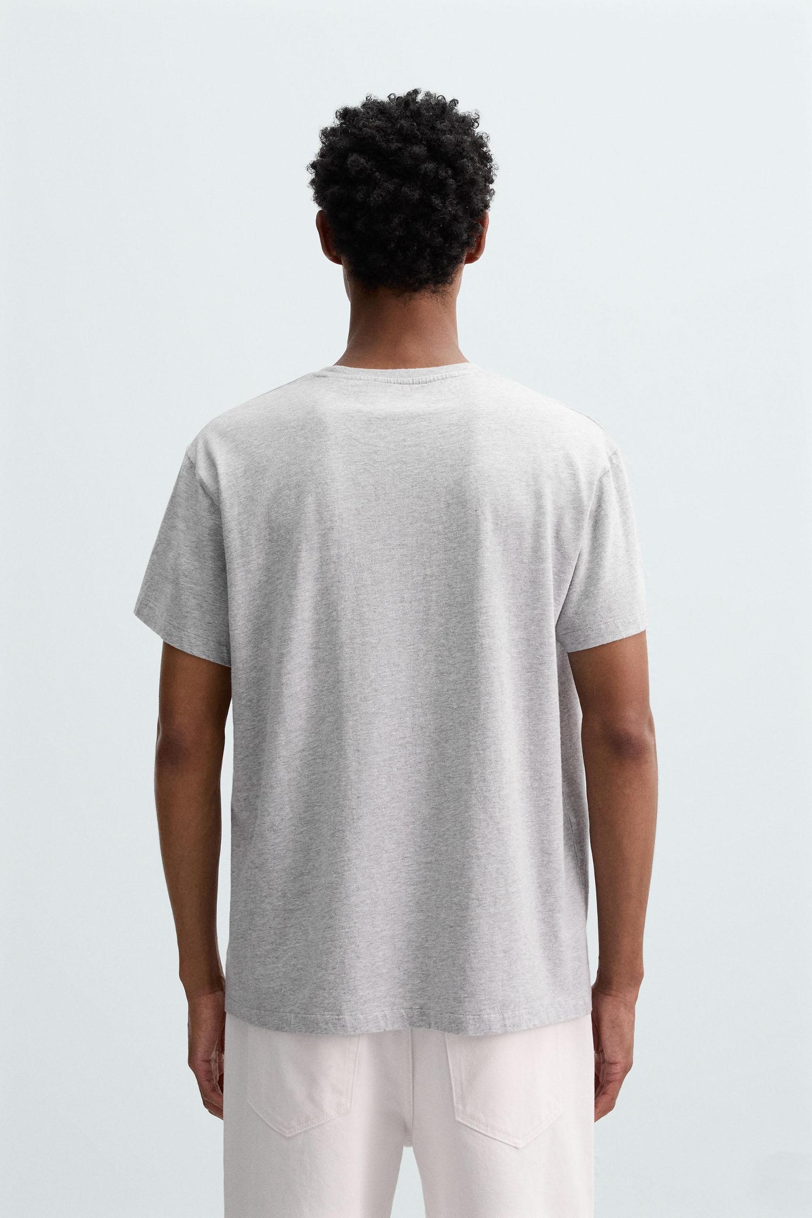 SLIM FIT TEXT T-SHIRT Product Image