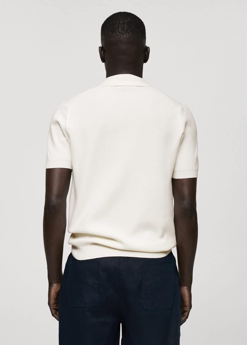 Knitted polo shirt with zip - Men | MANGO USA Product Image