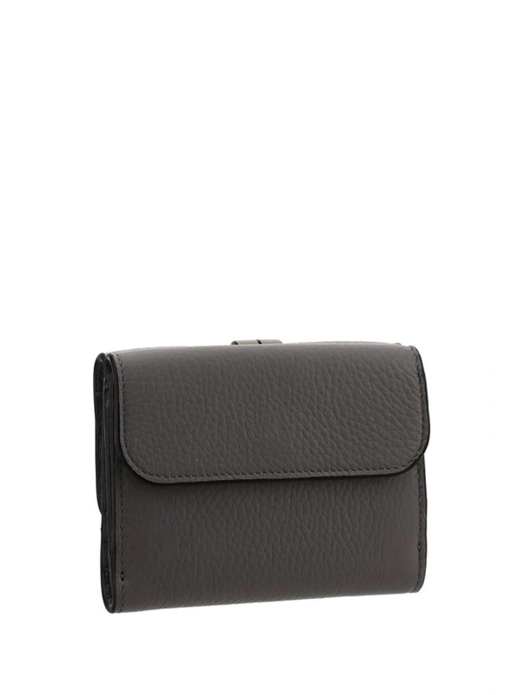 CHLOÉ Alphabet Tri-fold Wallet In Cashmere Grey Product Image