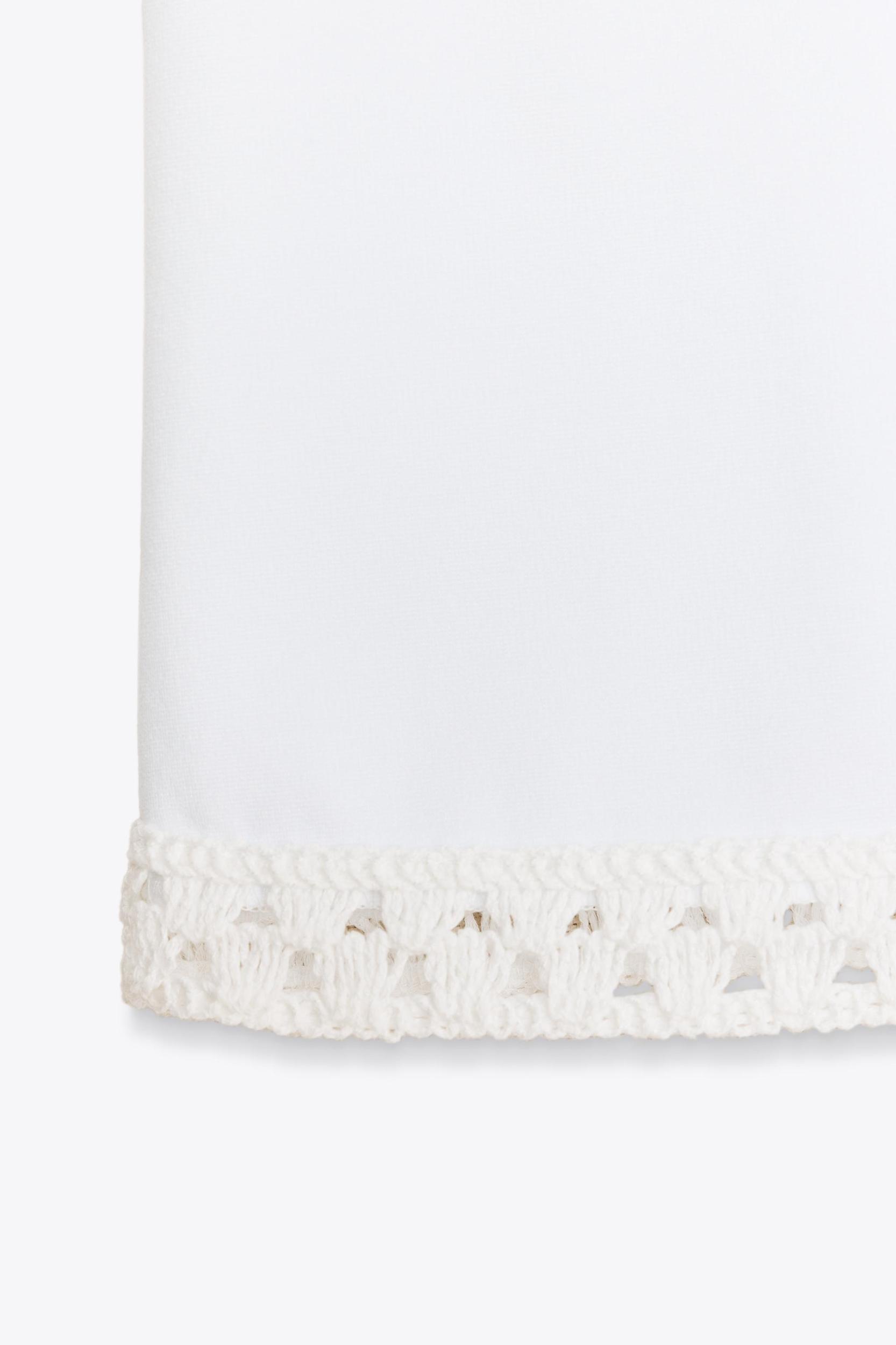 INTERLOCK CROCHET TOP Product Image