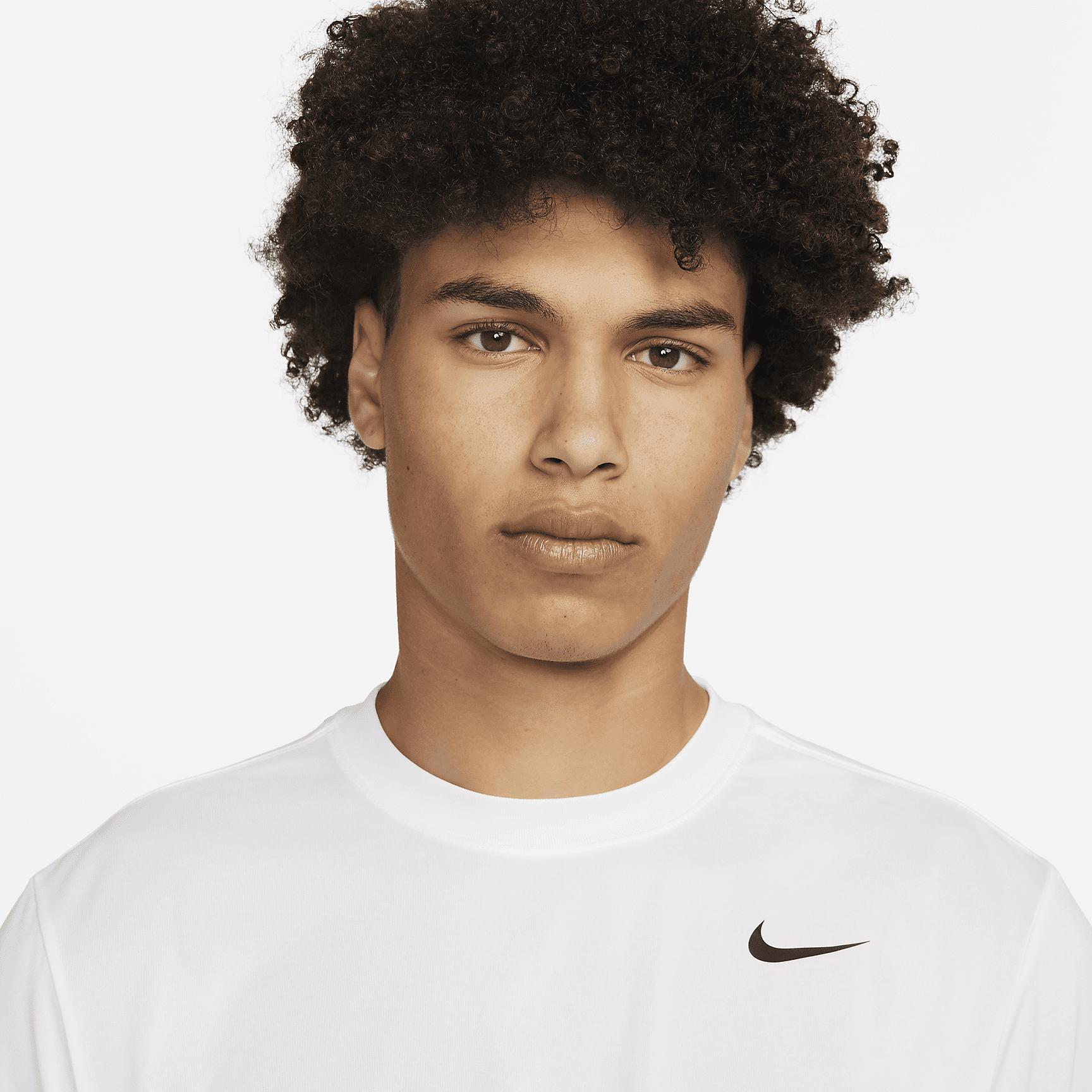 Nike Men's Dri-FIT Legend Fitness T-Shirt Product Image