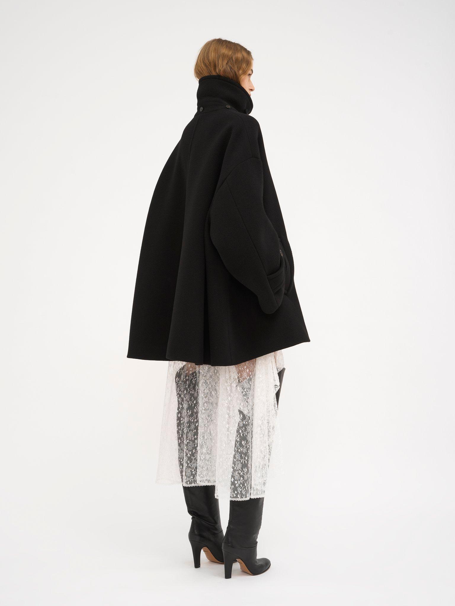 Oversized coat in wool Product Image