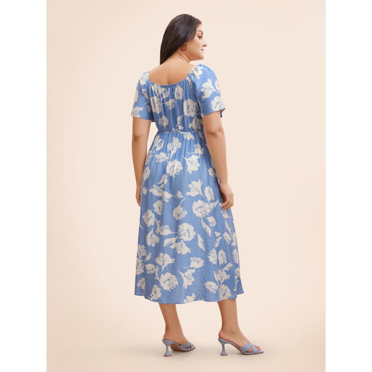 Plus Size Square Neck Silhouette Floral Print Shirred Dress LightBlue Women Elegant Shirred Square Neck Short sleeve Curvy BloomChic 22-24/3X Product Image