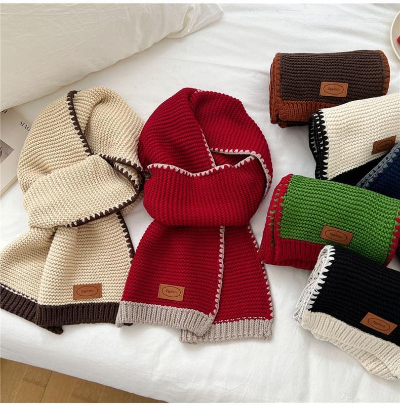 Two-Tone Knit Scarf Product Image