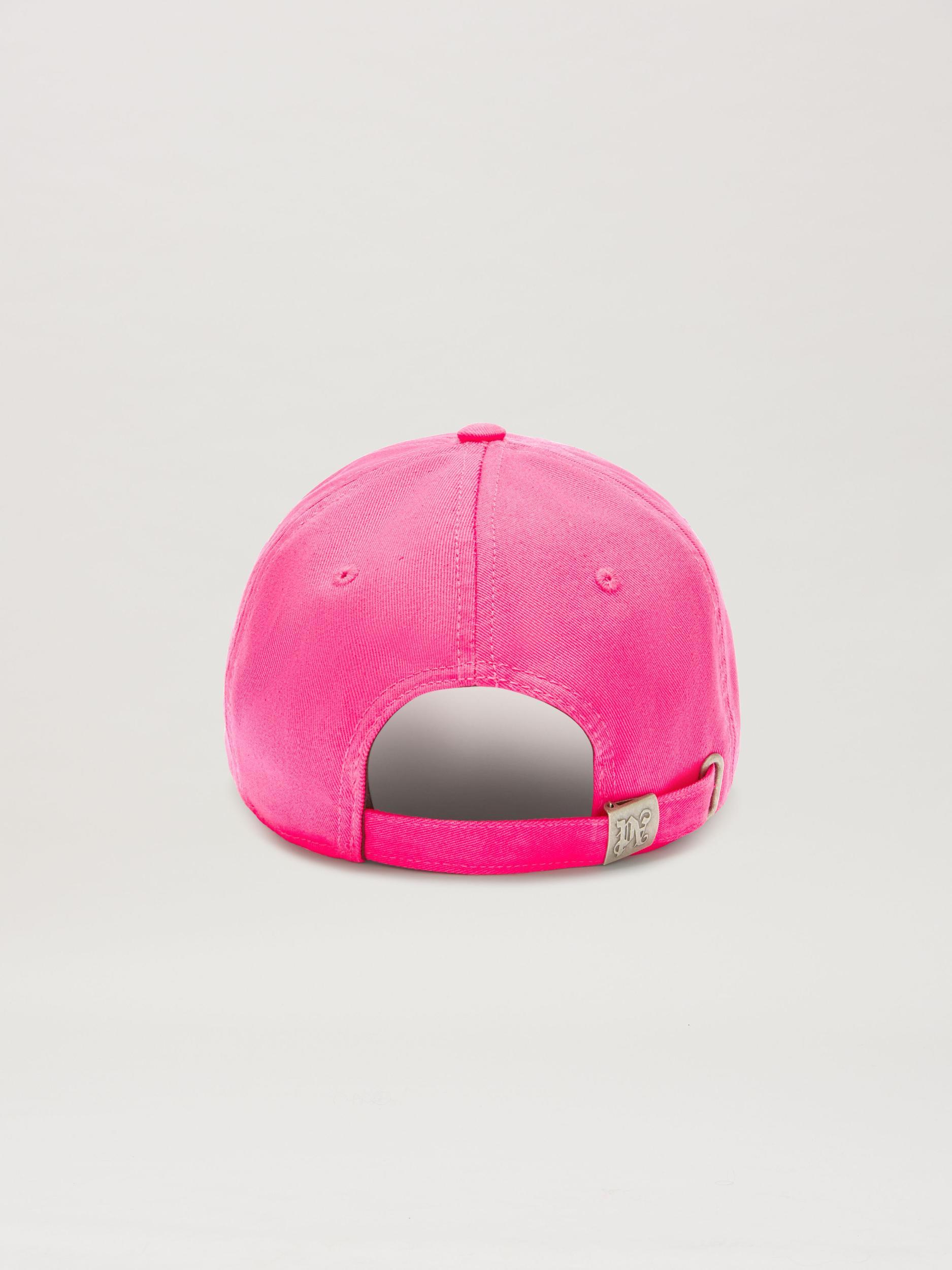 CURVED LOGO CAP Product Image
