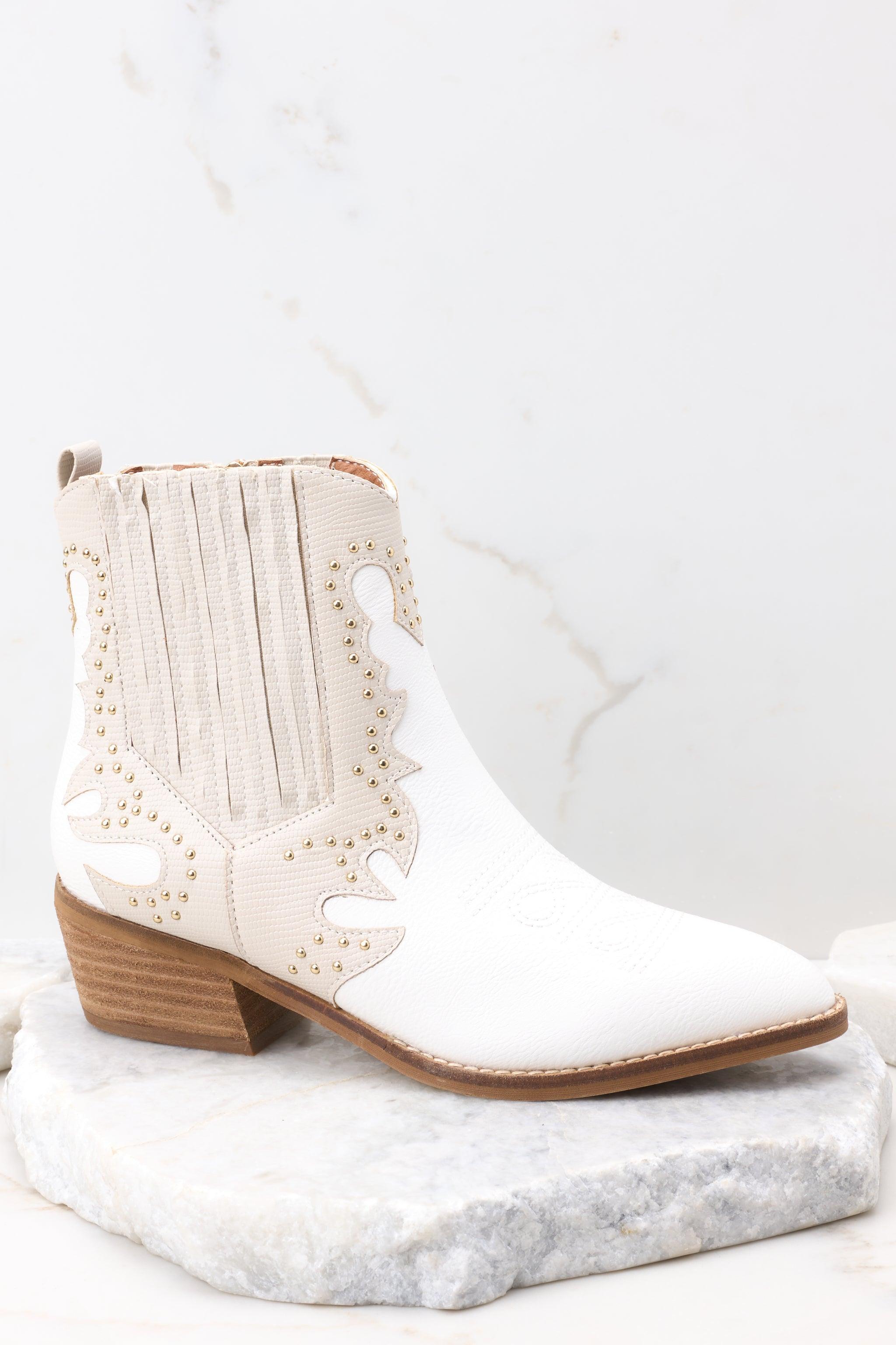 Wild West Wonder Ivory Boots Product Image