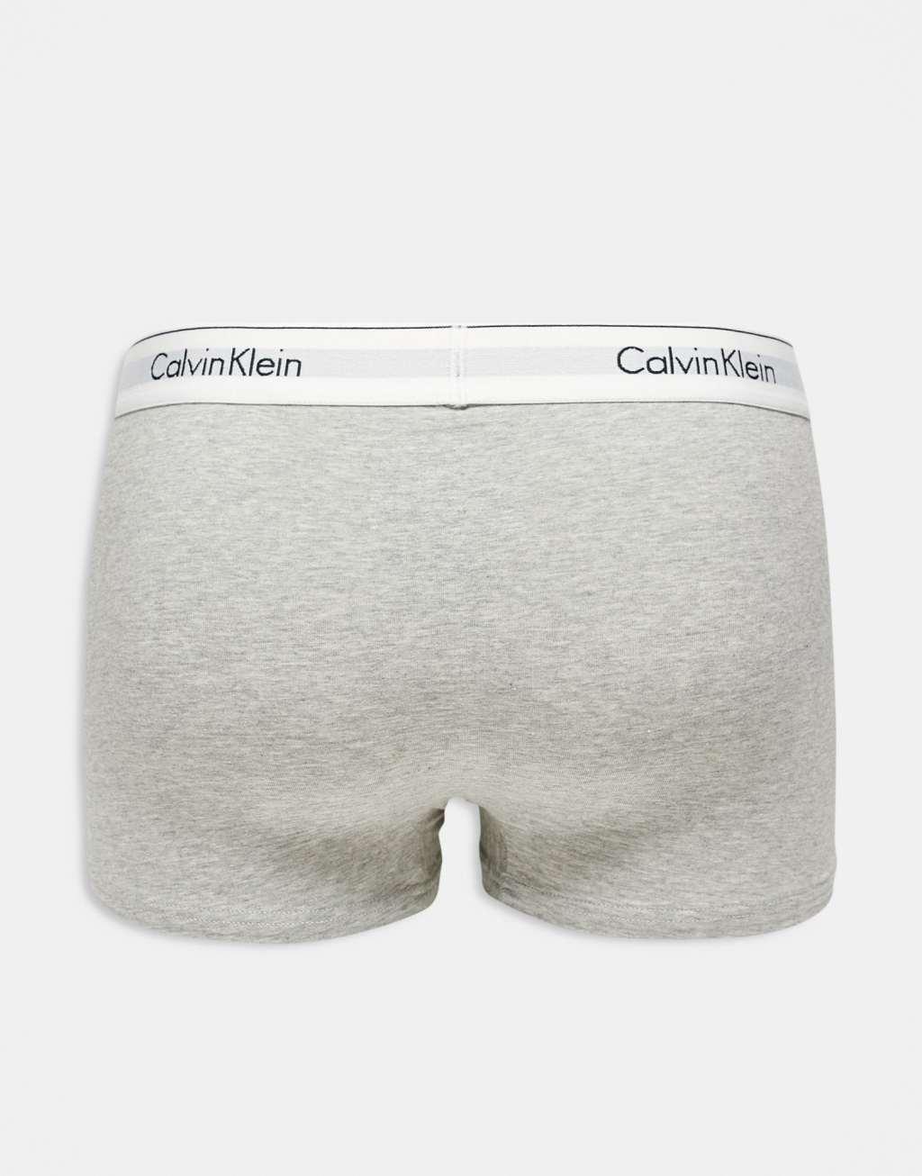 Calvin Klein Modern Cotton 3-pack stretch trunks in multi Product Image