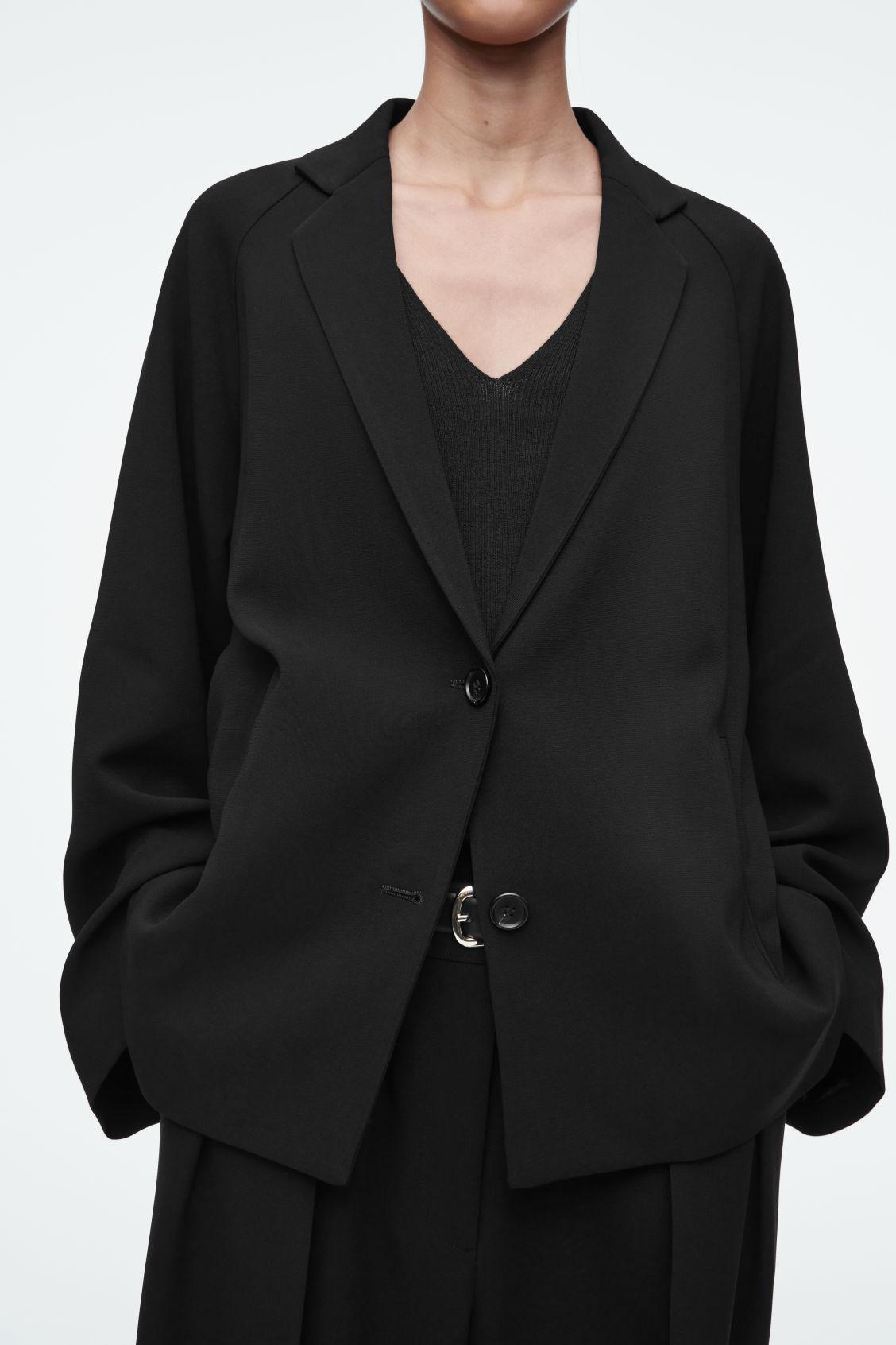 OVERSIZED FLUID SINGLE-BREASTED BLAZER Product Image