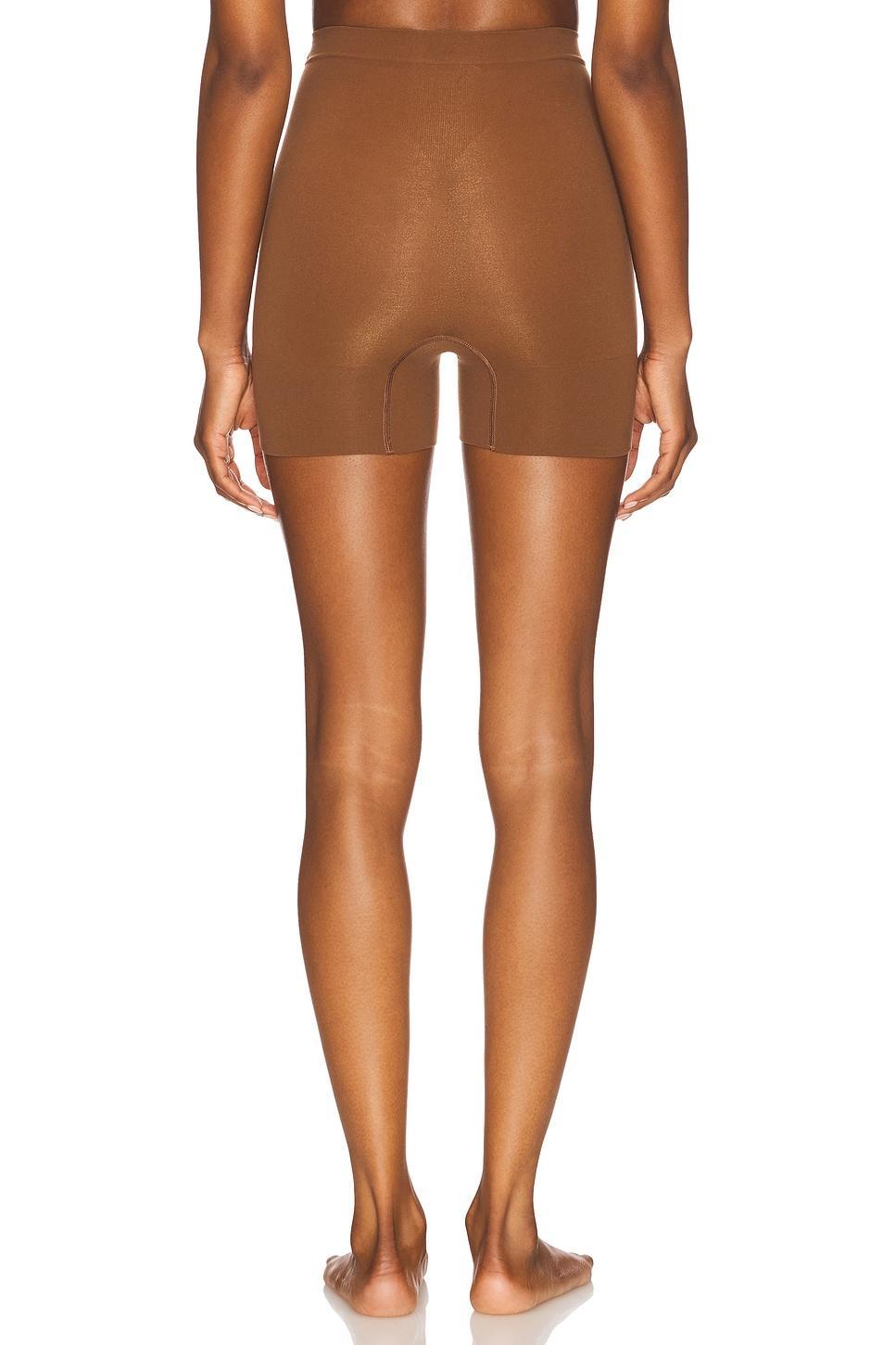 Spanxsculpt Seamless Power Shorty SPANX Product Image
