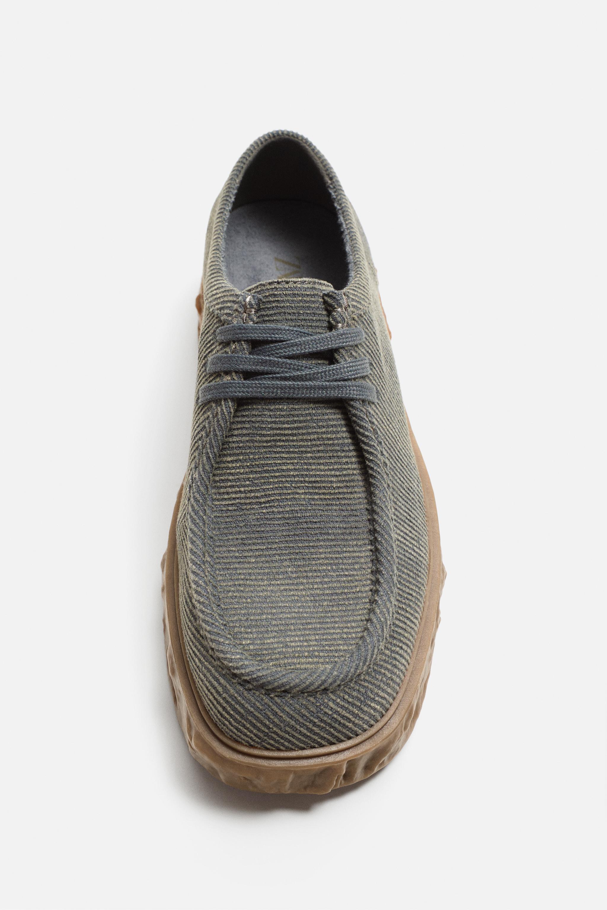 WOVEN IRREGULAR SOLE SHOE Product Image