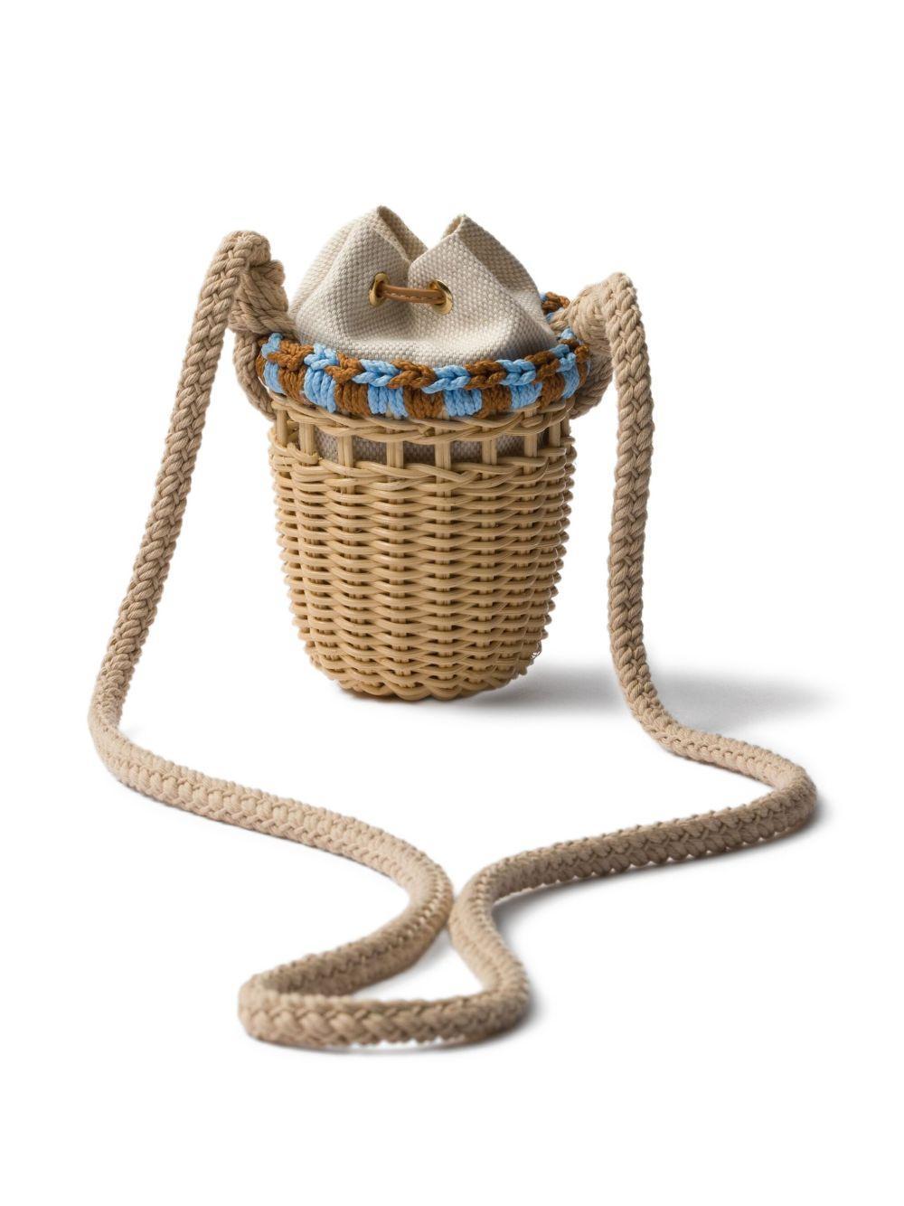 wicker bucket bag Product Image