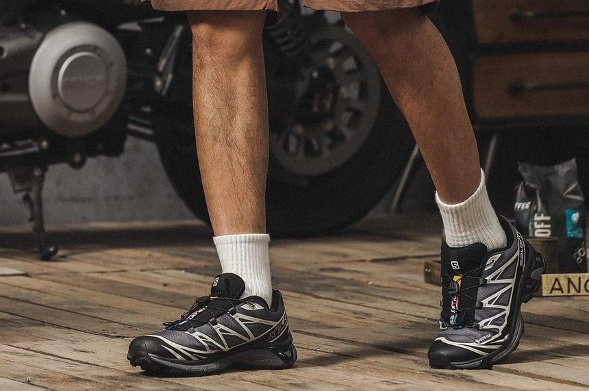 Drawstring Waist Plain Cargo Shorts Product Image