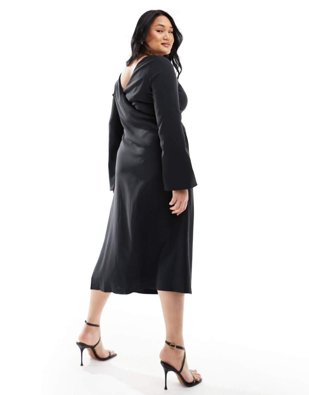 Pretty Lavish Curve long sleeve midaxi dress in black Product Image