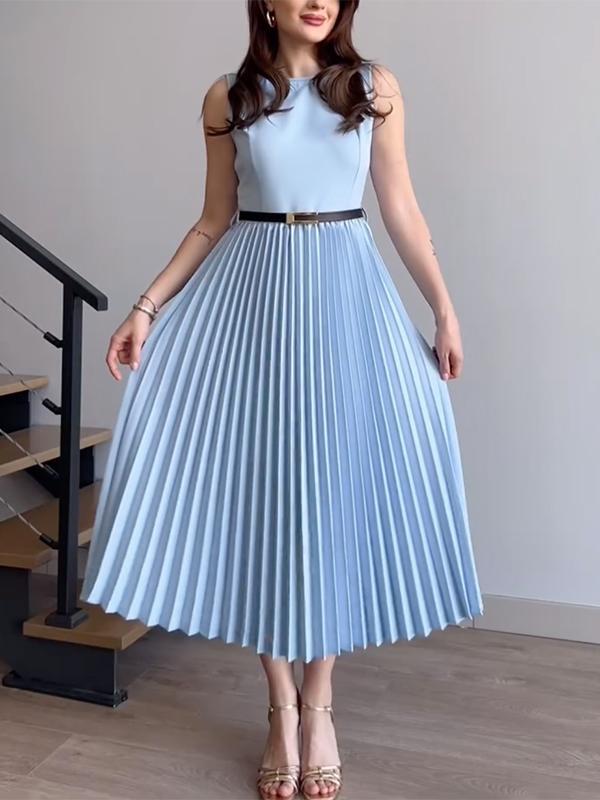 Sleeveless Pleated Solid Color Round-Neck Midi Dresses Product Image