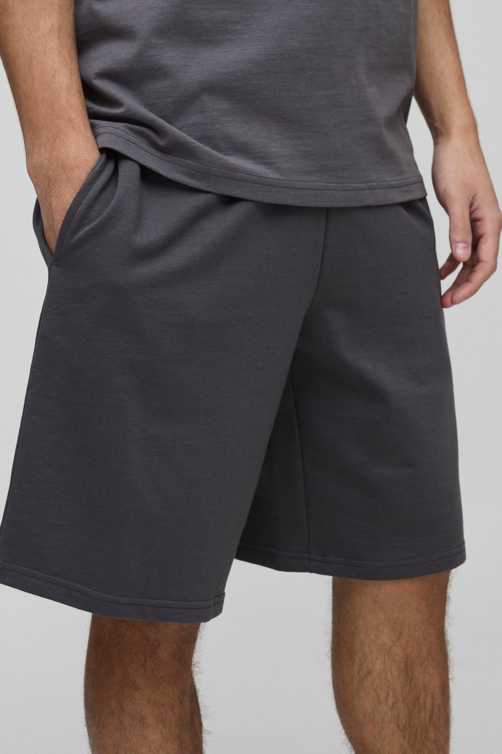 260GSM Loopback Basic Oversized Mid Length Short | boohooMAN USA Product Image