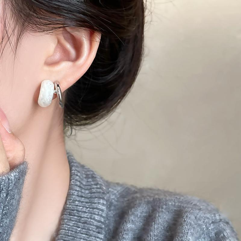 Layered Resin Alloy Huggie Earring Product Image