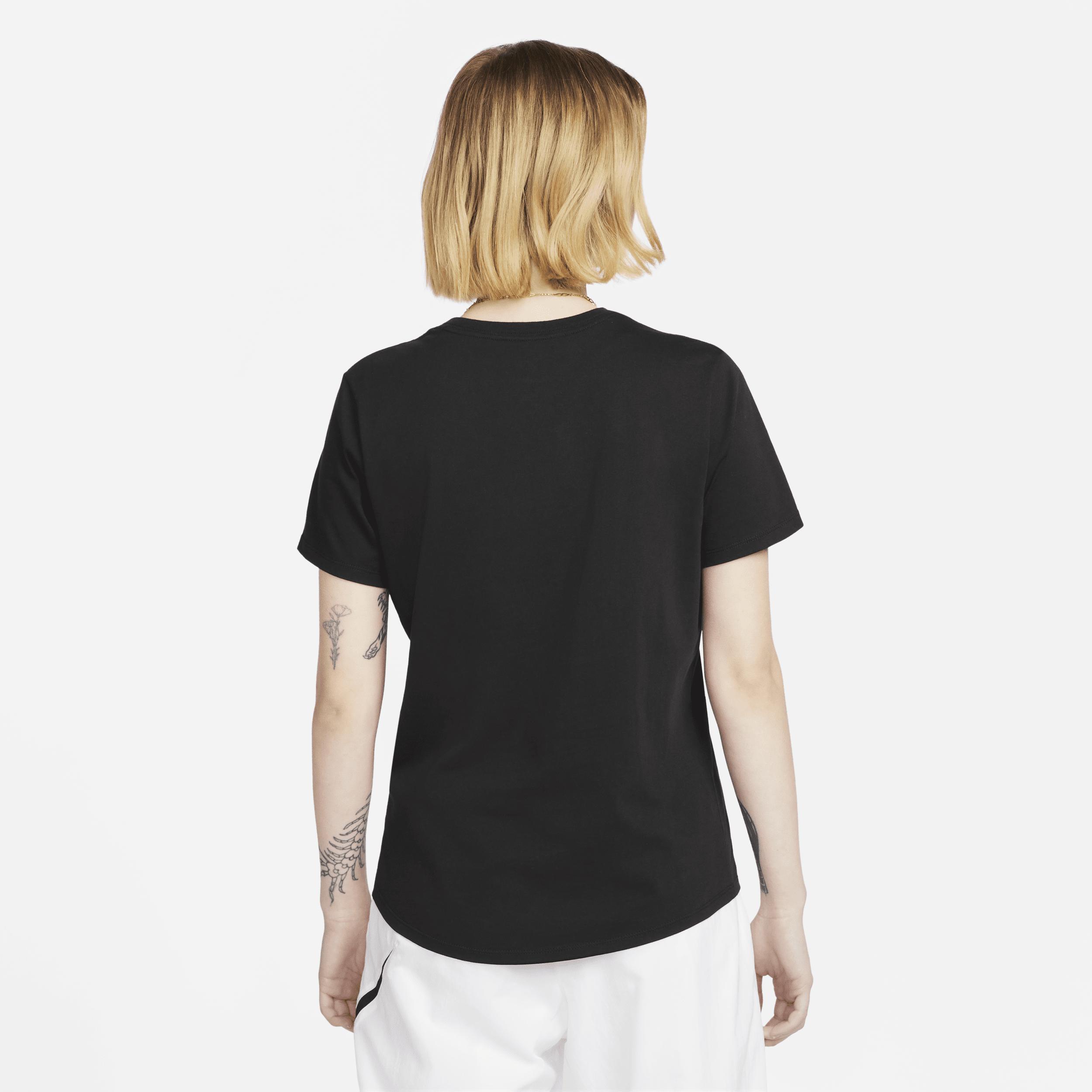 Women's Nike Sportswear Club Essentials Tee,  Product Image