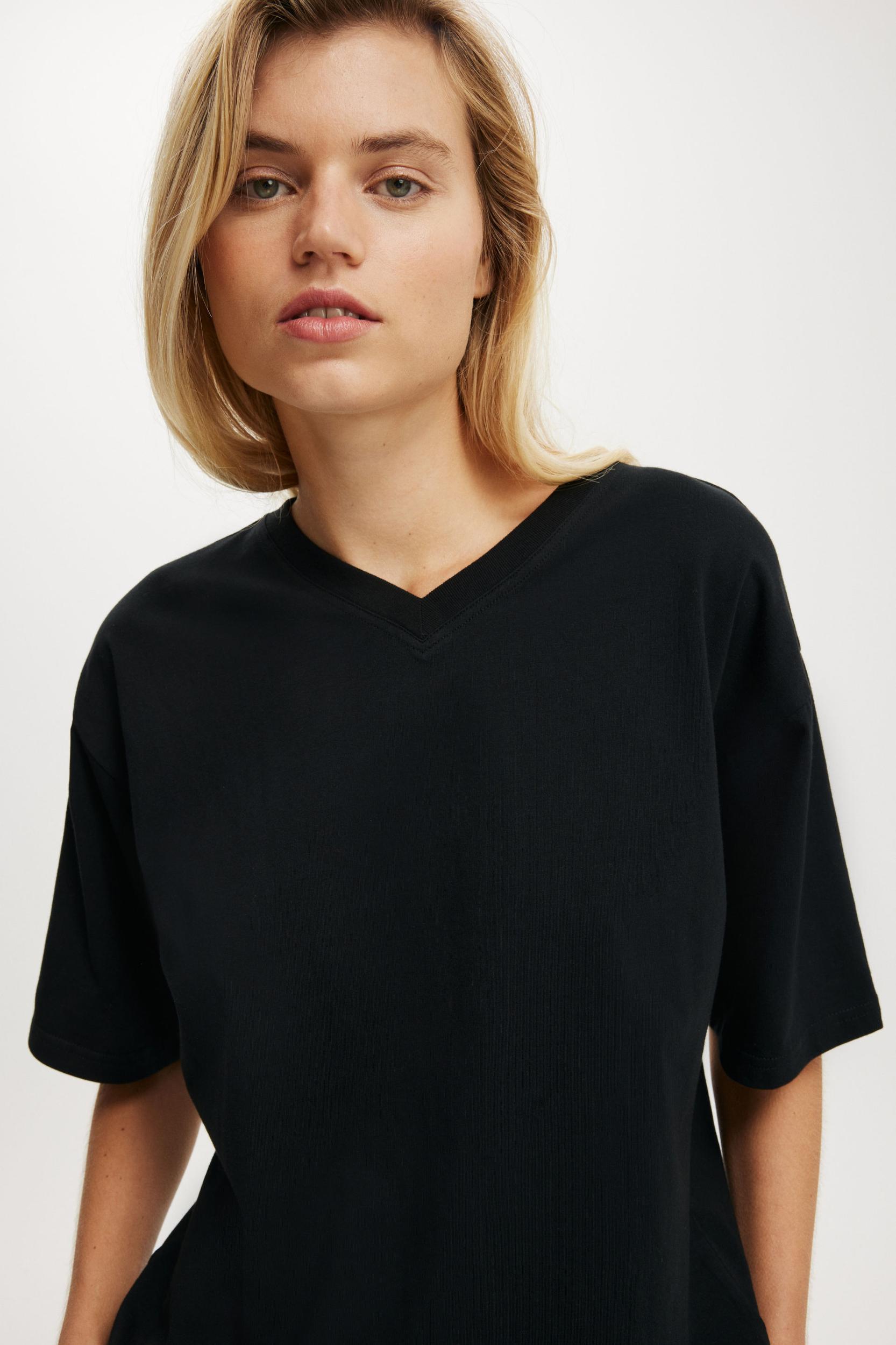 Taylor V Neck Short Sleeve Product Image