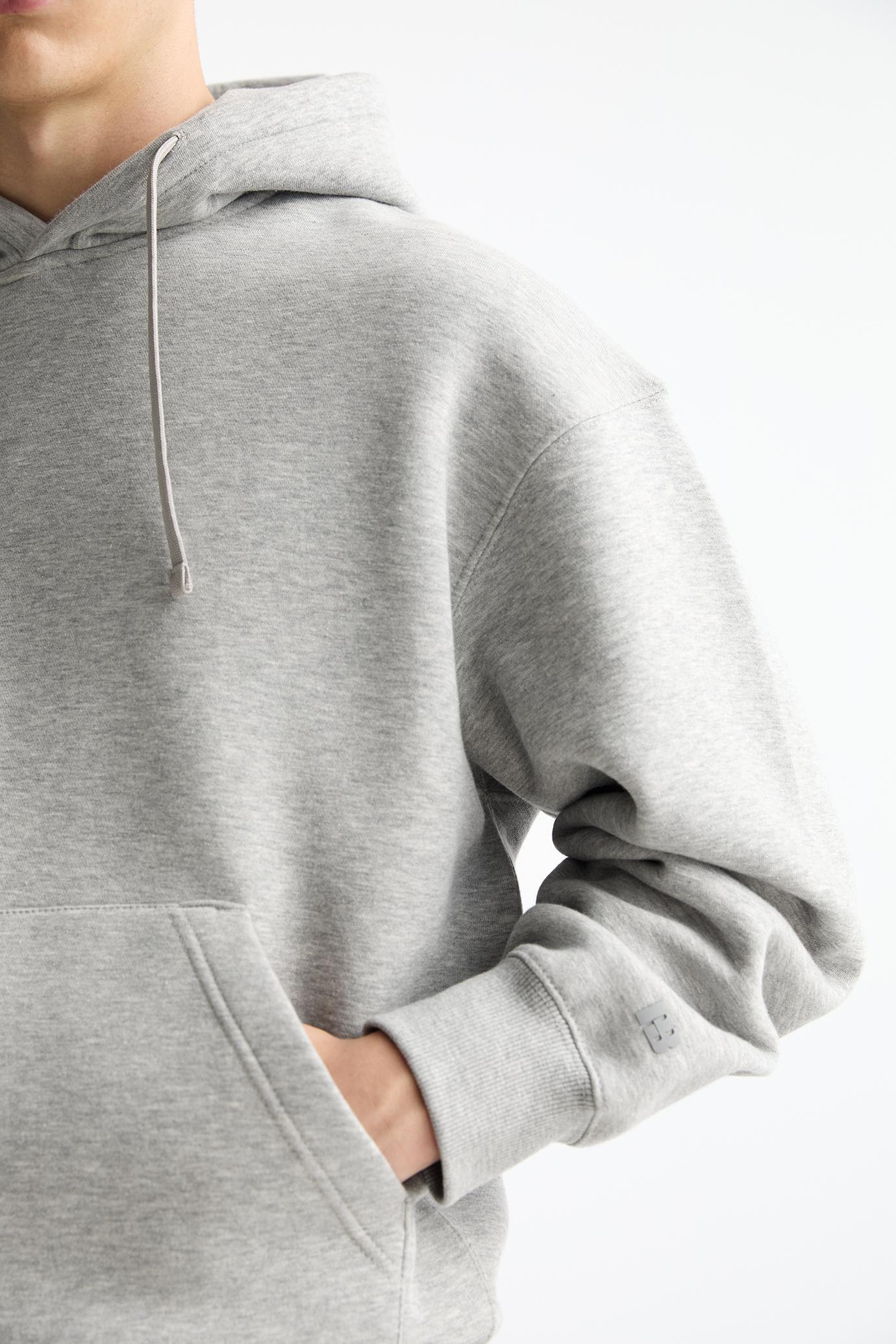 Basic hooded sweatshirt Product Image