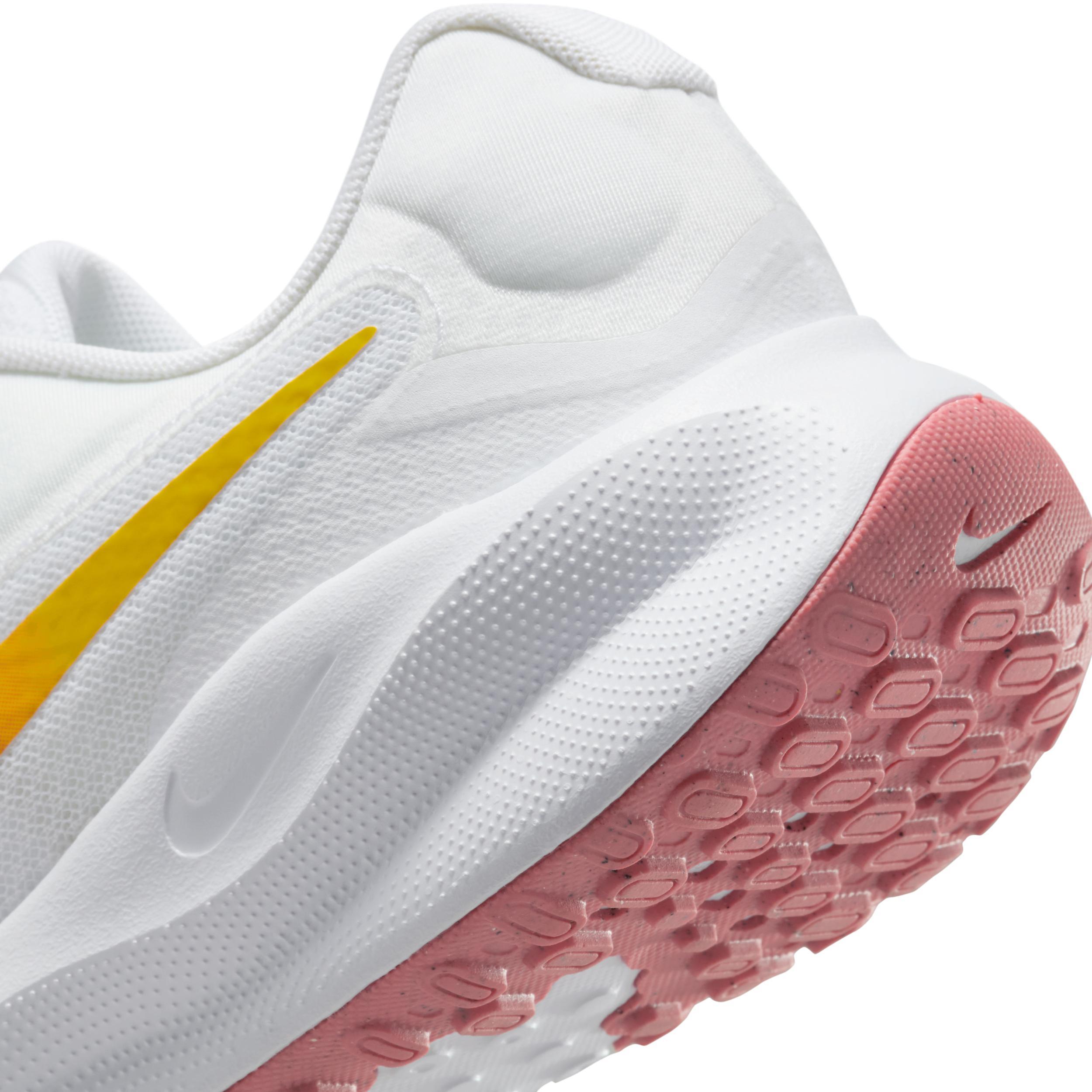 Nike Revolution 7 Women's Road Running Shoes (Extra Wide) Product Image