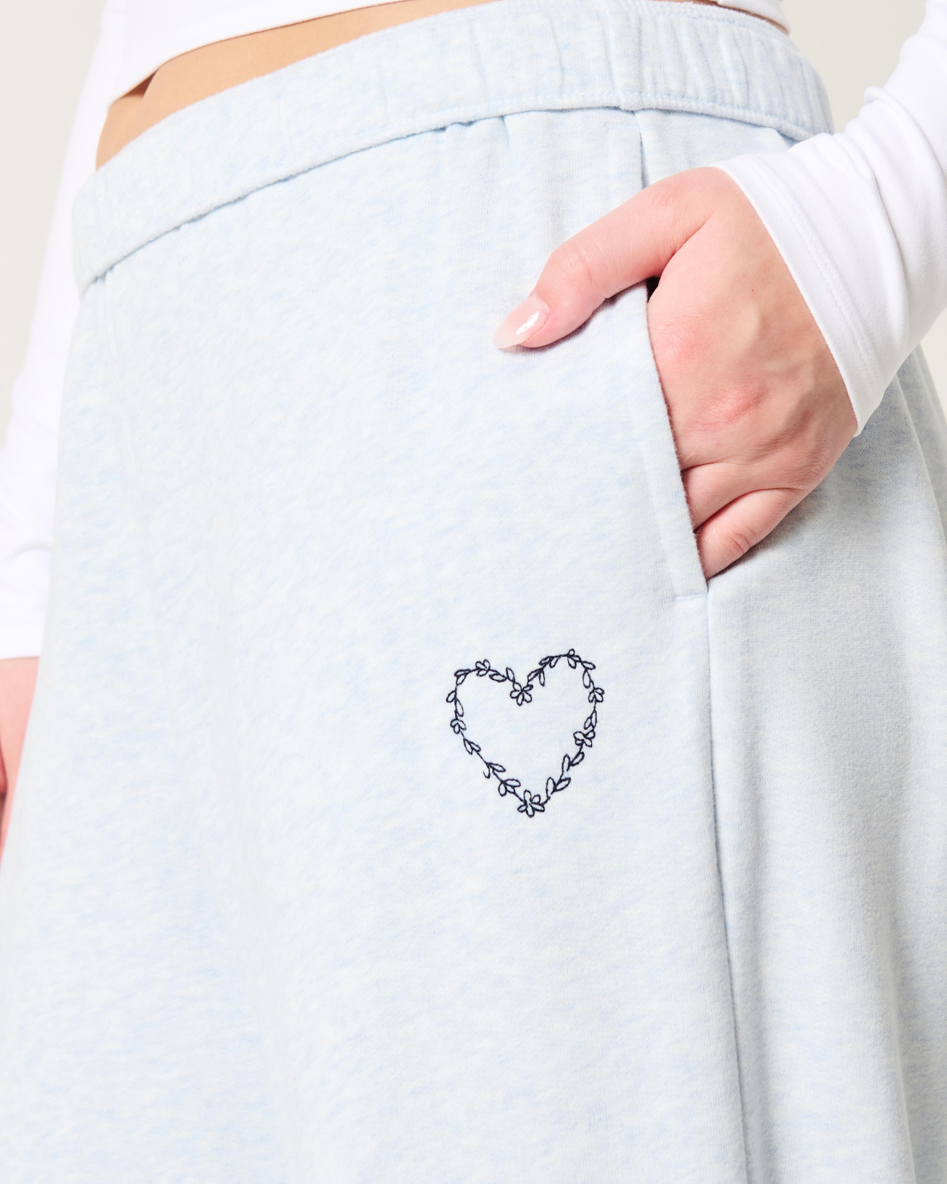 Heart Graphic Wide-Leg Sweatpants Product Image