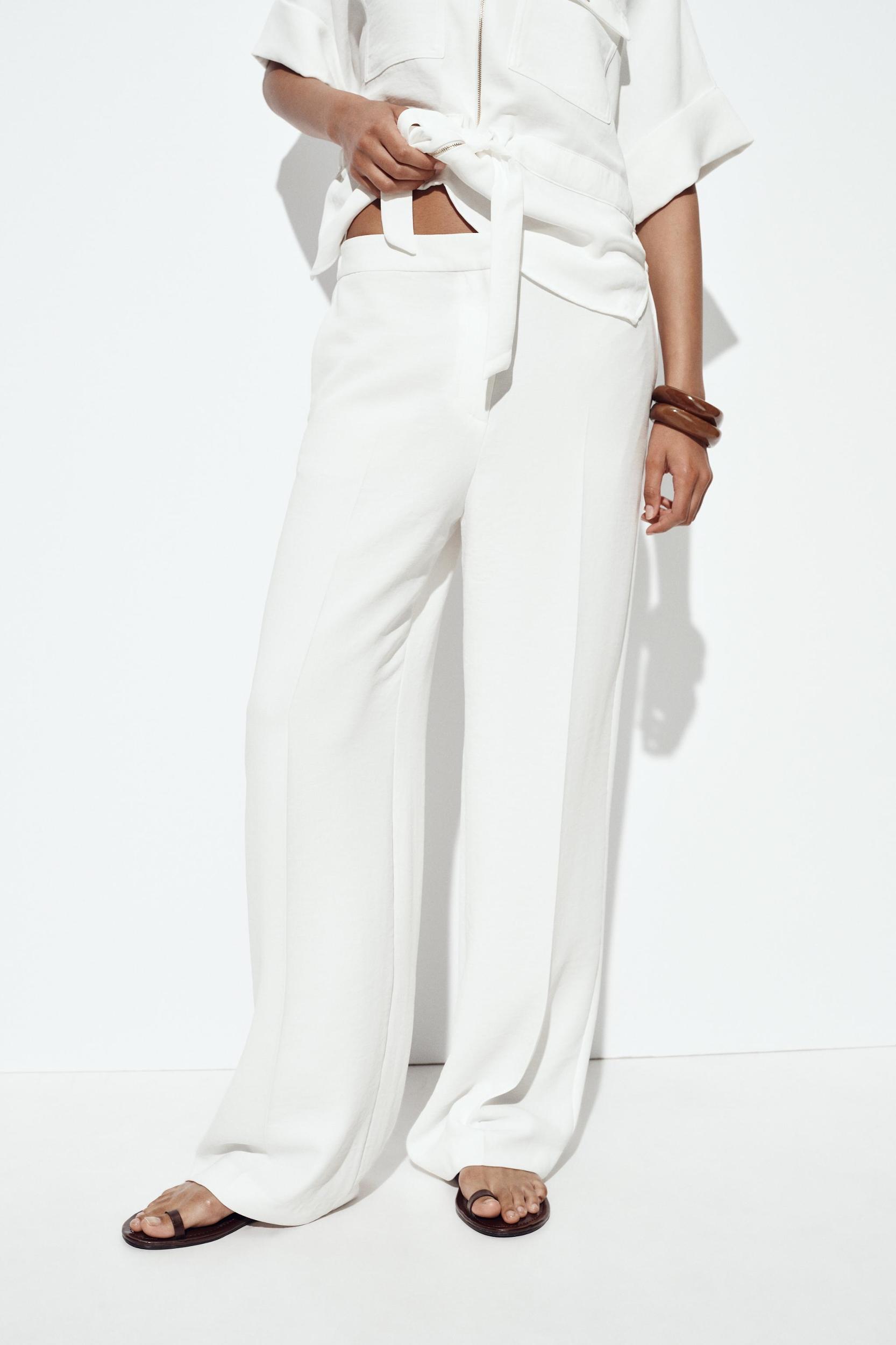 WIDE LEG ELASTIC WAIST PANTS Product Image
