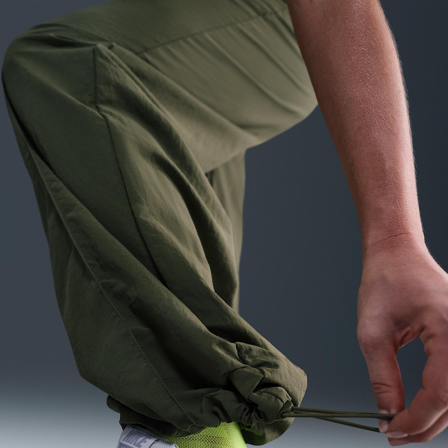 Womens Nike Sportswear Everything Wovens Mid-Rise Open-Hem Pants | FQ3588-222 Product Image