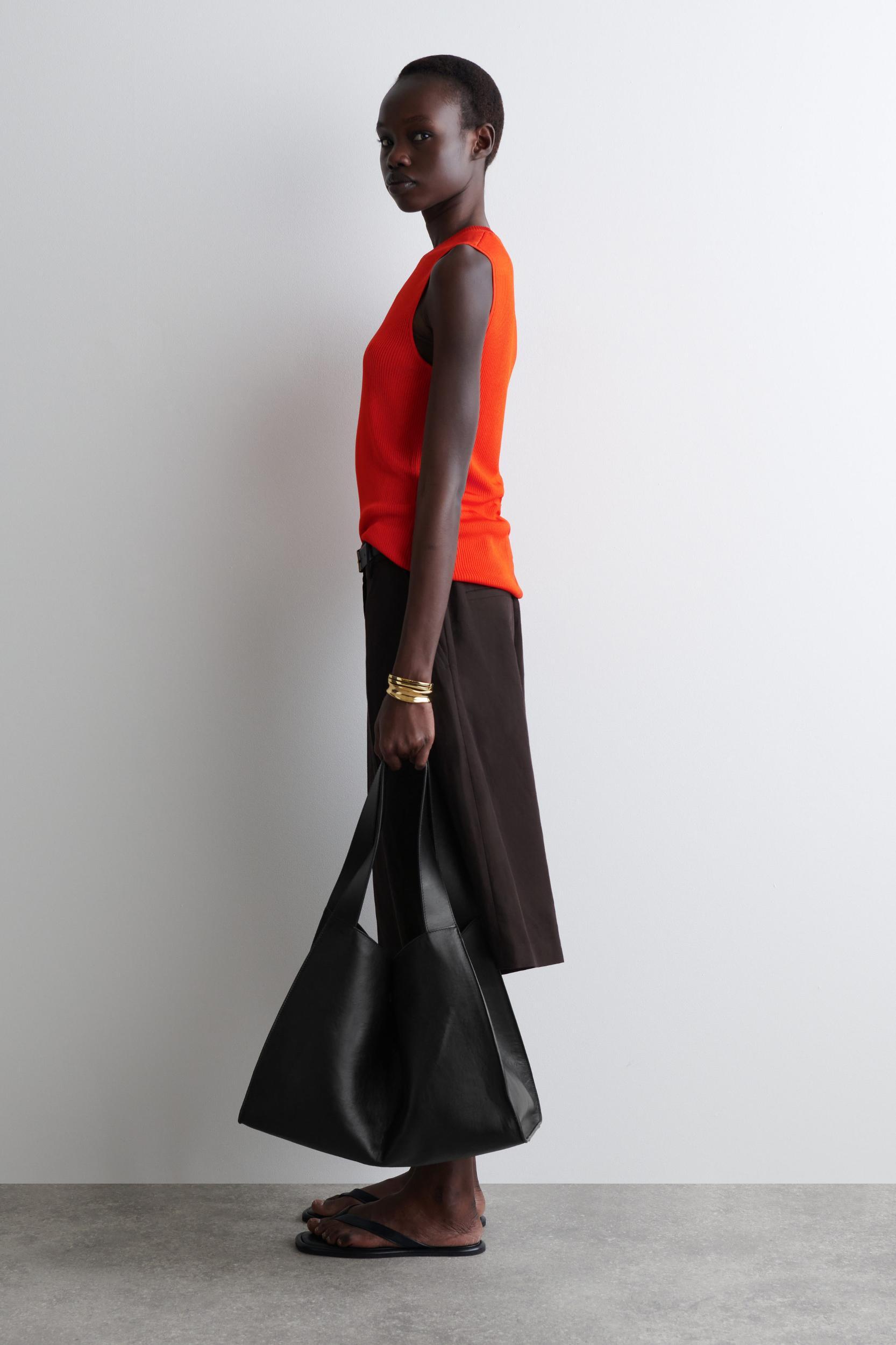 RIBBED-KNIT TANK TOP Product Image