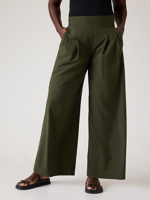 Brooklyn Heights High Rise Pleated Wide Leg Pant Product Image