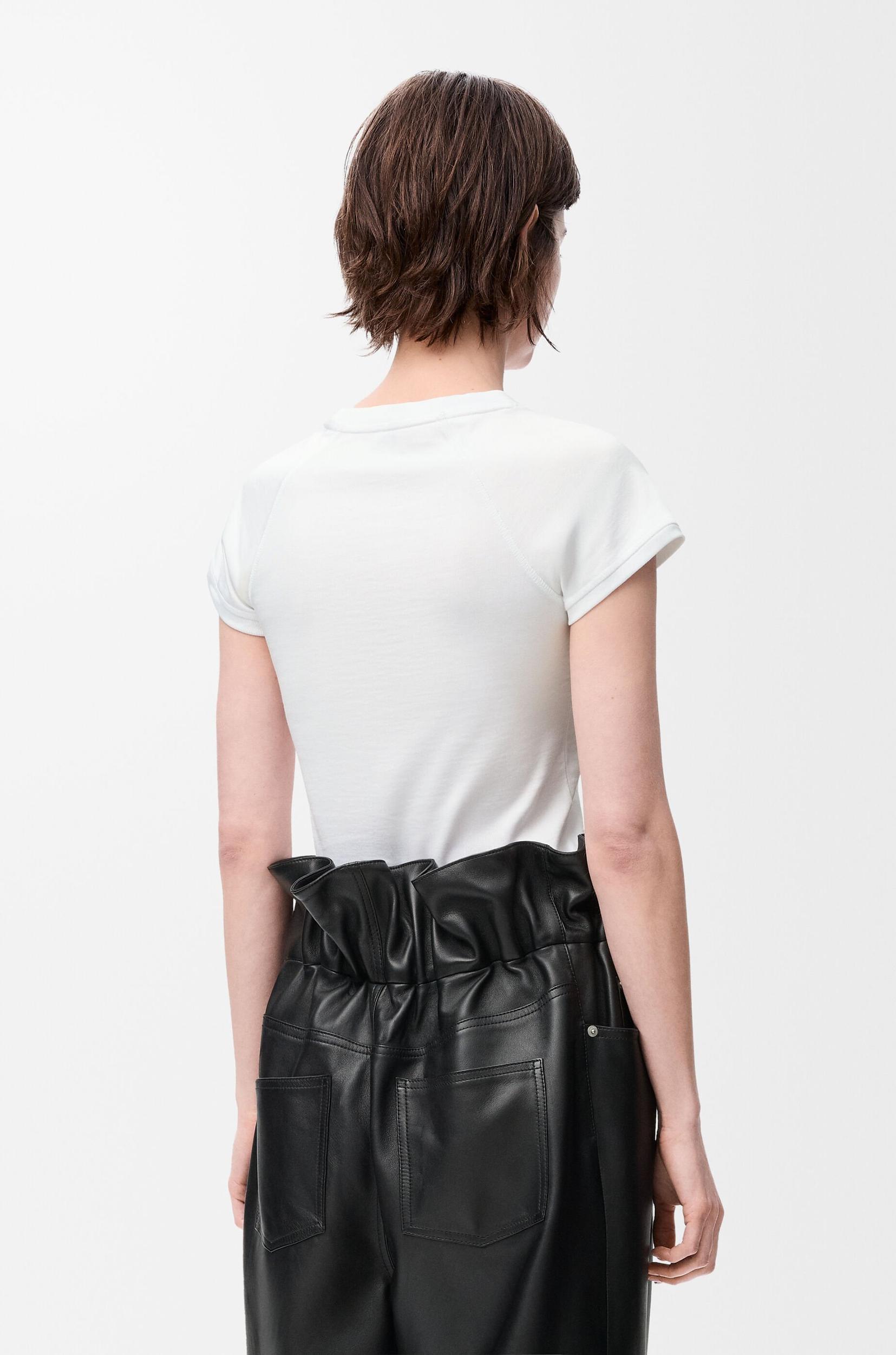 Small fit t-shirt in cotton blend Product Image