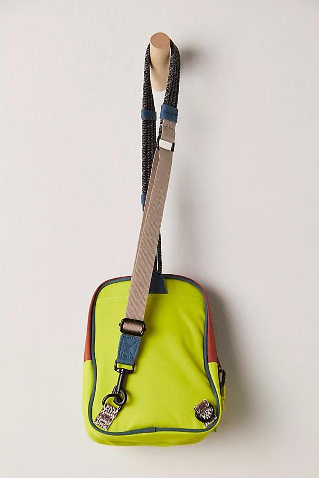 KAVU Piscadero Sling Bag Product Image