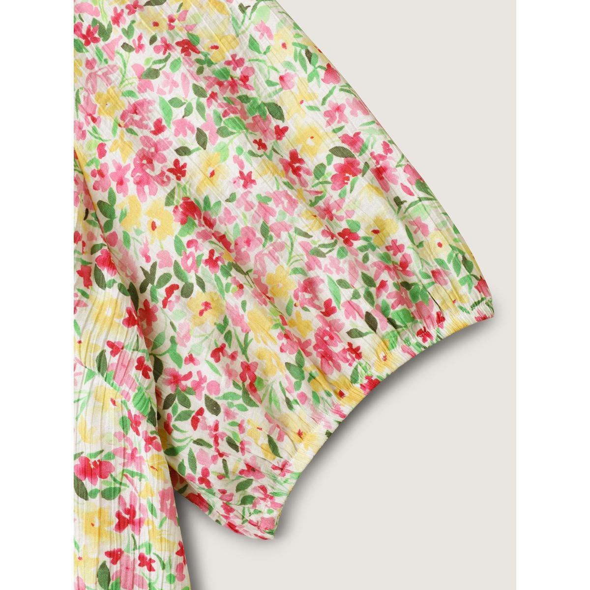Plus Size Multicolor Floral Print Puff Sleeve Flowy Blouse Women Short sleeve Flat collar with V-notch Everyday-Elegant Blouses BloomChic 22-24/3X Product Image