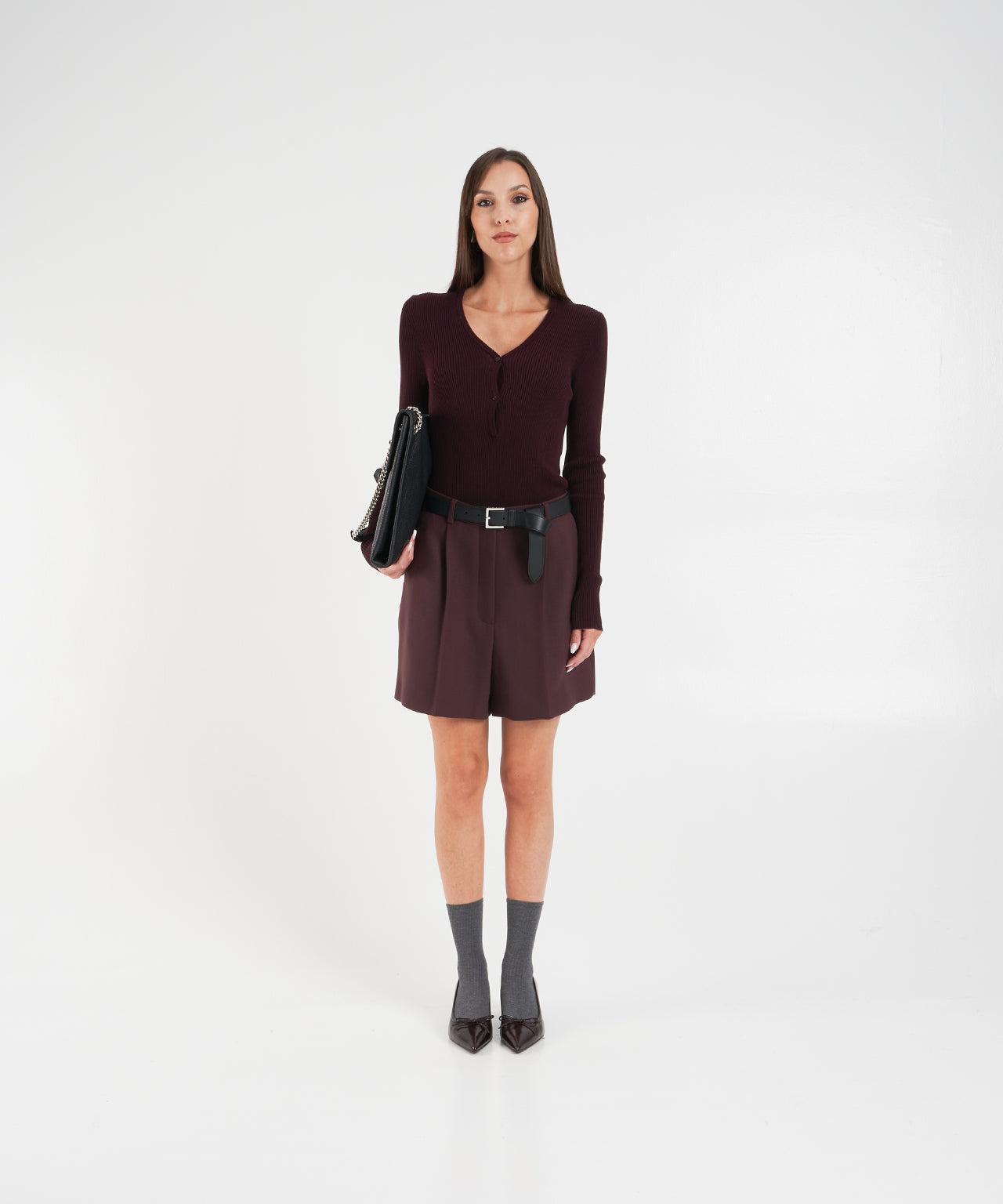 Bermuda shorts with pleats Product Image