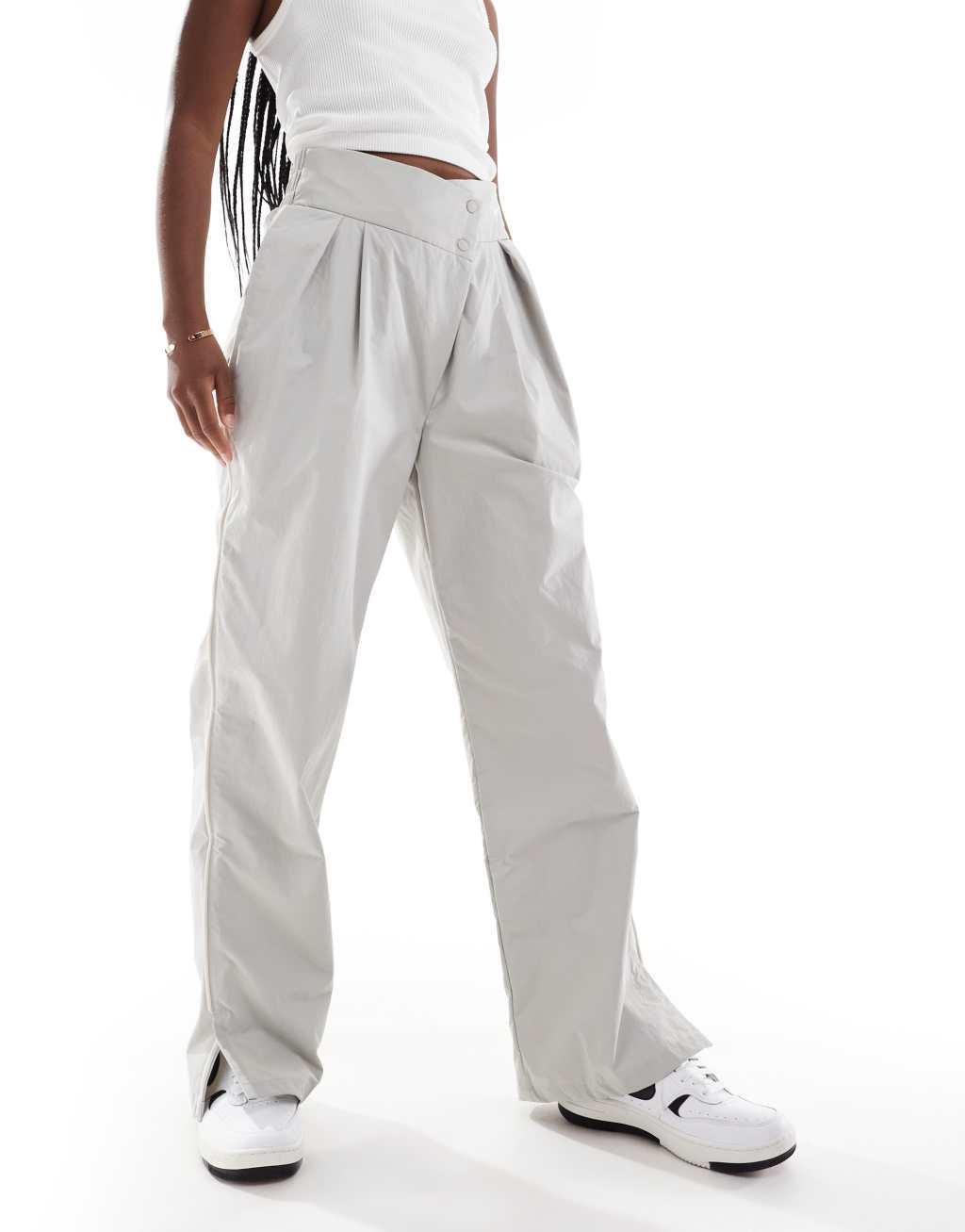Nike Collection ASYM pants in gray Product Image