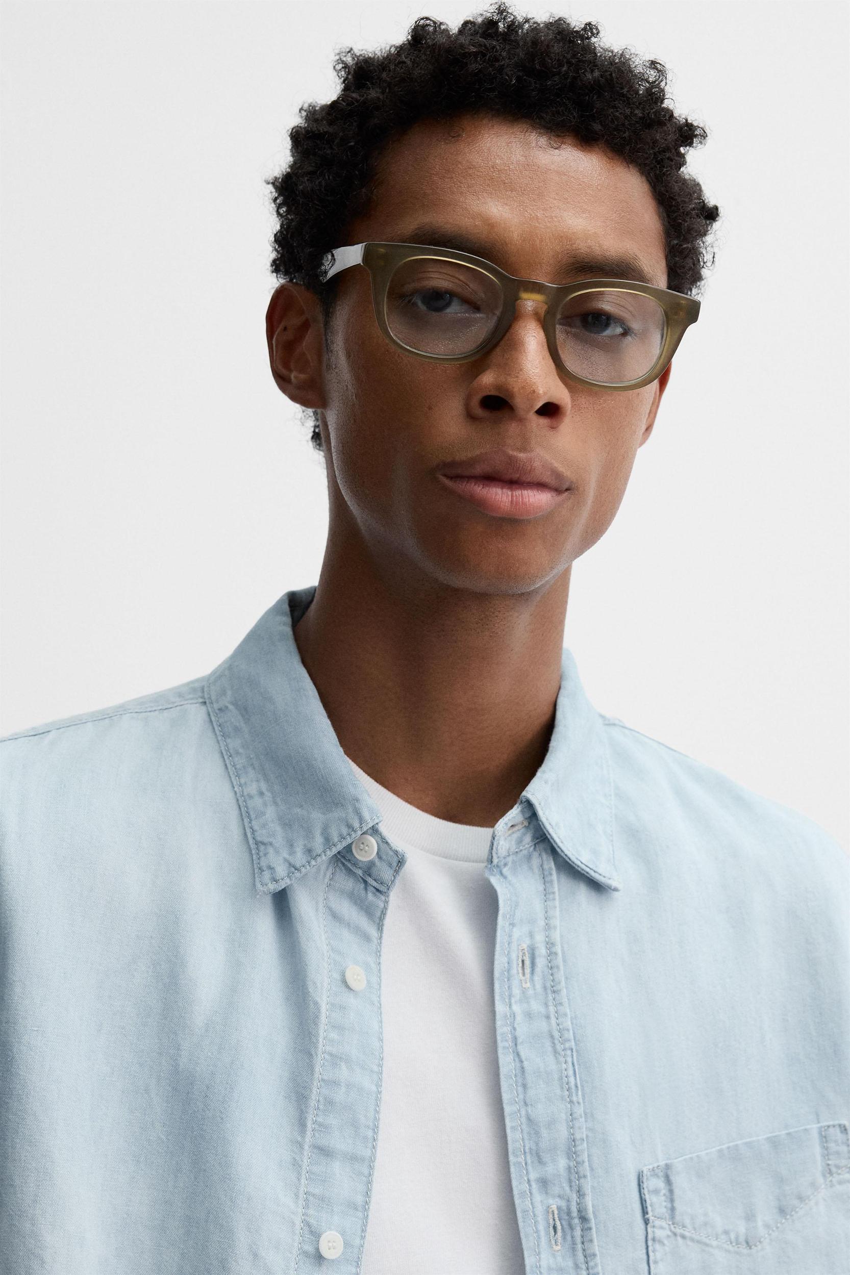 LIGHTWEIGHT DENIM SHIRT Product Image