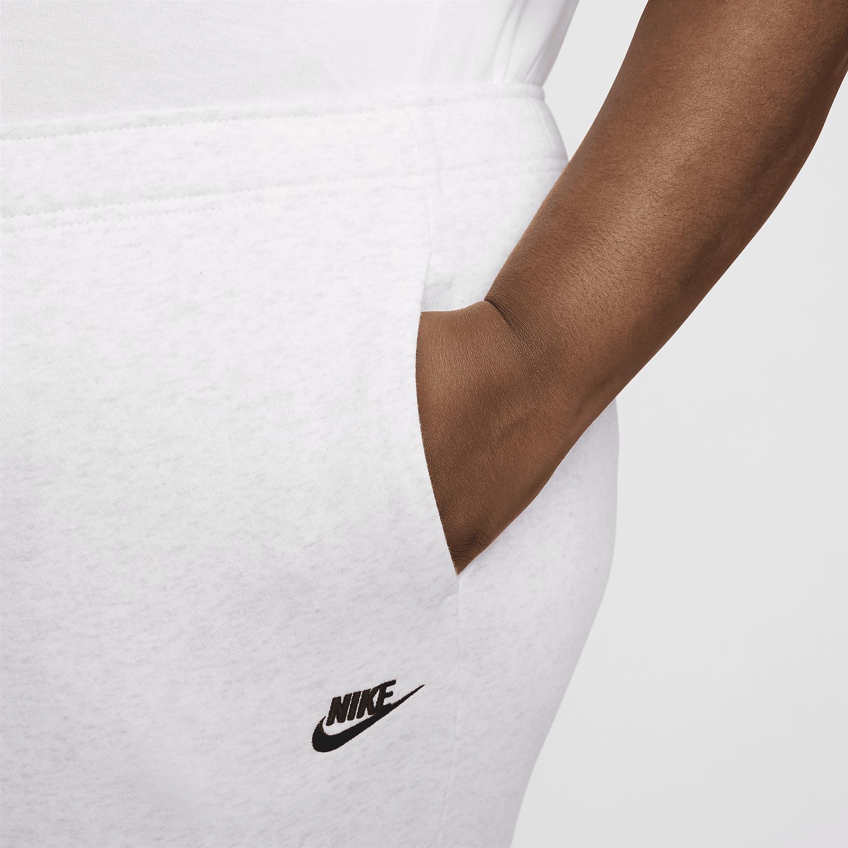 Nike Sportswear Club Fleece Women's Mid-Rise Joggers (Plus Size) Product Image