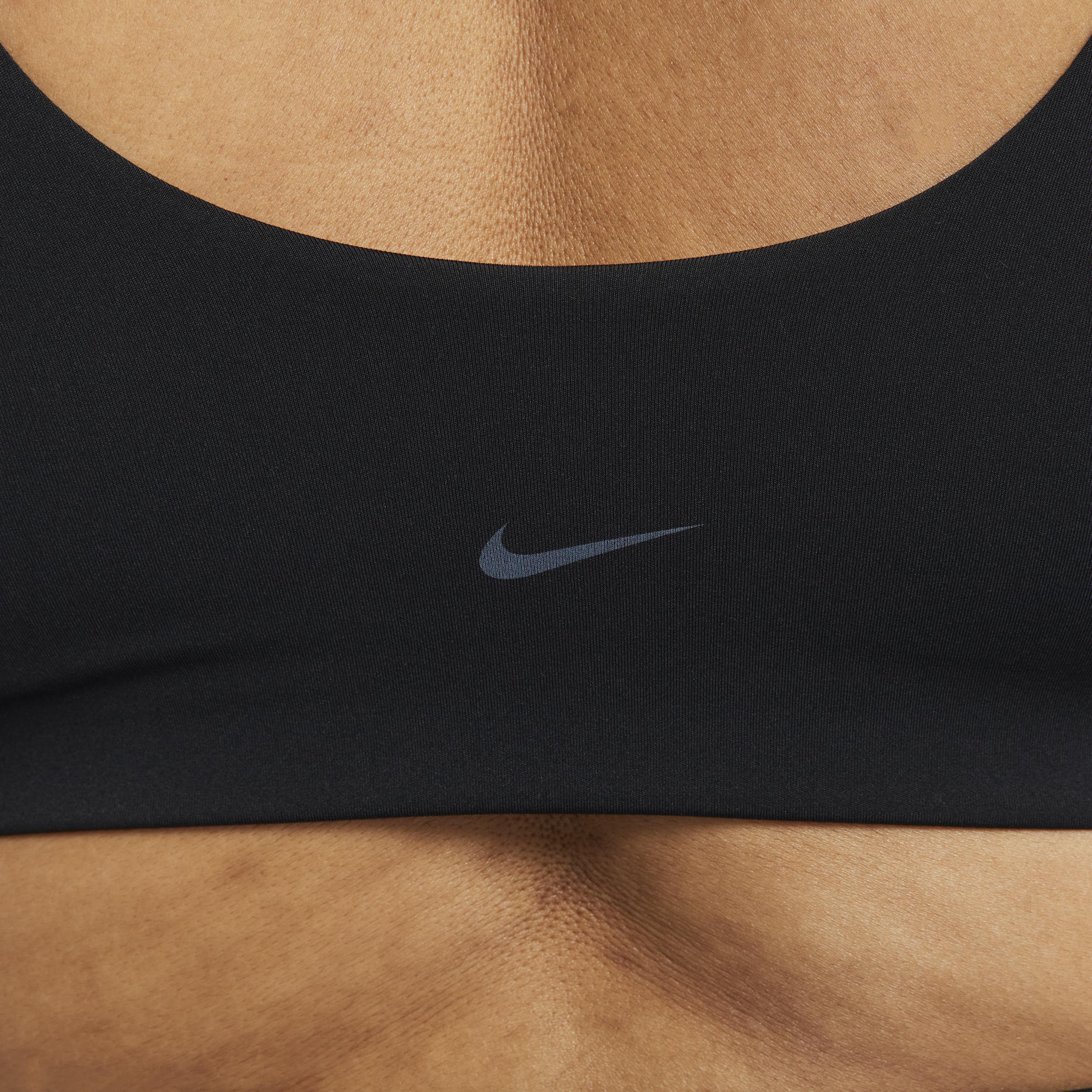 Nike Womens Alate All U Light-Support Lightly Lined U-Neck Sports Bra (Plus Size) Product Image