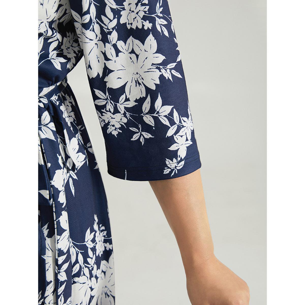 Plus Size Silhouette Floral Print Ties Wrap Dress Indigo Women Elegant Cross straps V-neck Elbow-length sleeve Curvy Midi Dress BloomChic 26/4X Product Image