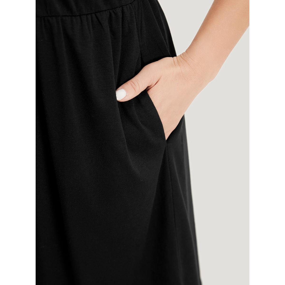 Plus Size Solid Notched Pocket Flutter Hem Dress Black Women Casual Elastic Waist Notched collar Short sleeve Curvy Midi Dress BloomChic 28/5X Product Image