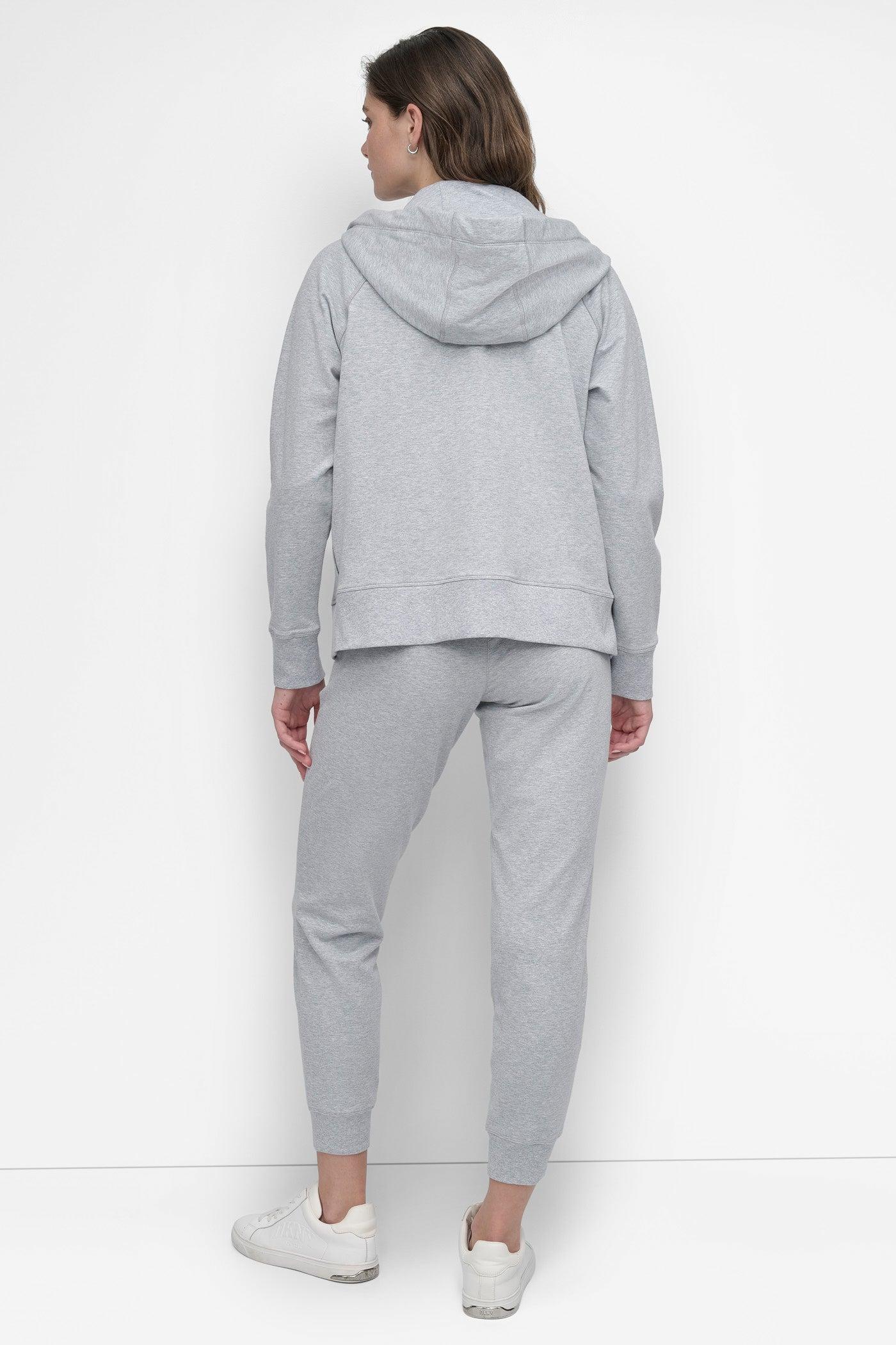 LOGO DRAWSTRING PERFORMANCE HOODIE Product Image