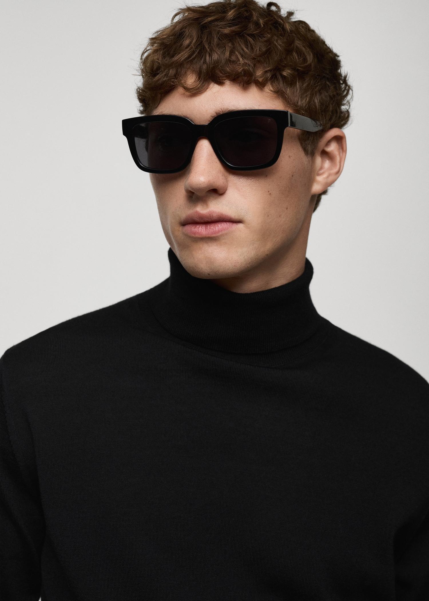 100% merino wool turtleneck sweater - Men | MANGO USA Product Image