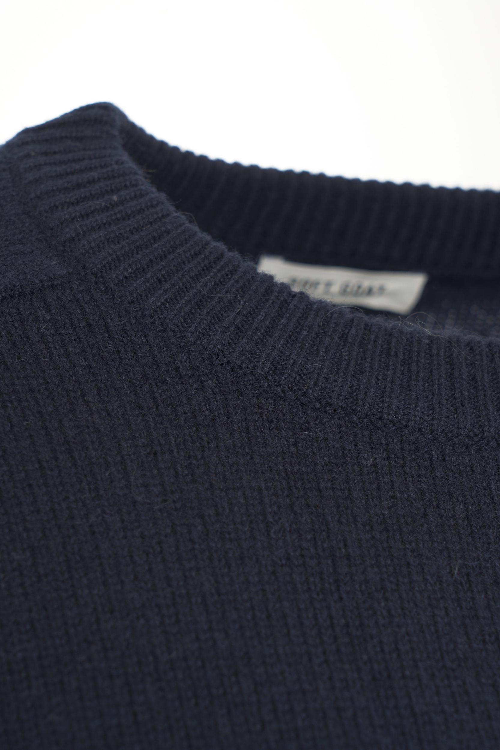 Oversized cashmere sweater Product Image