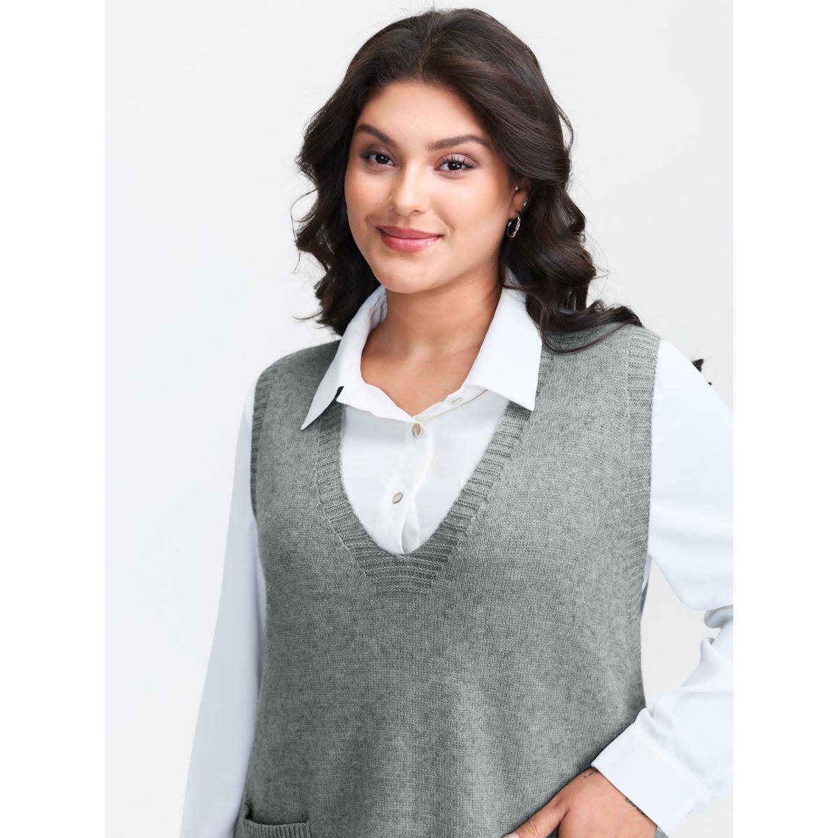 Plus Size A-Line Pockets V-Neck Pullover DarkGray Women Leisure Loose Sleeveless V-neck Casual Pullovers BloomChic 12/L Product Image