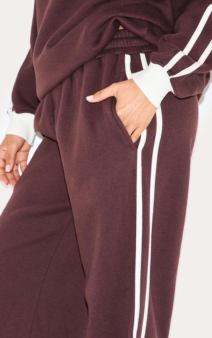 Petite Chocolate Wide Leg Stripe Detail Sweatpants Product Image