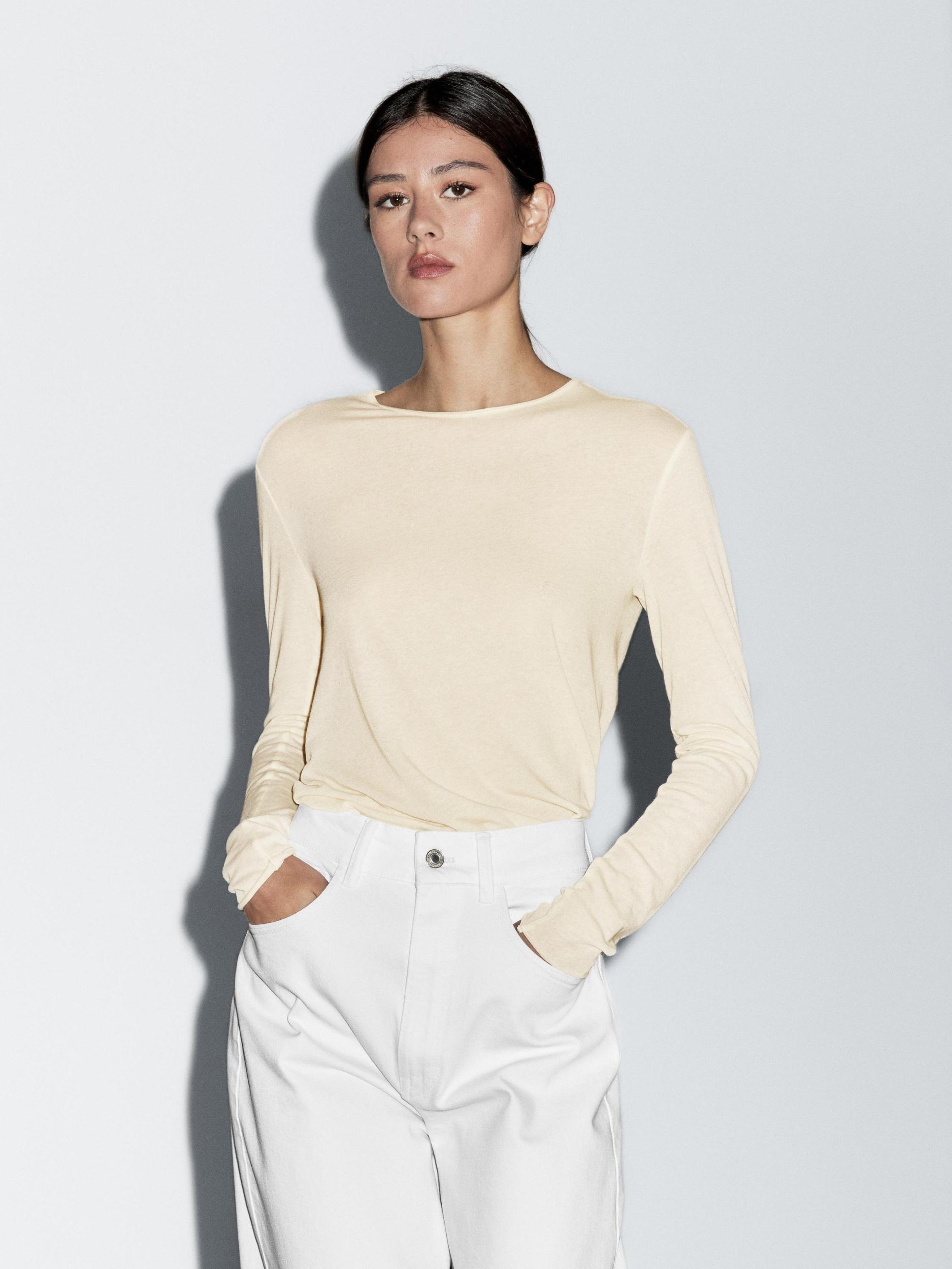 Lightweight long sleeve T-shirt Product Image