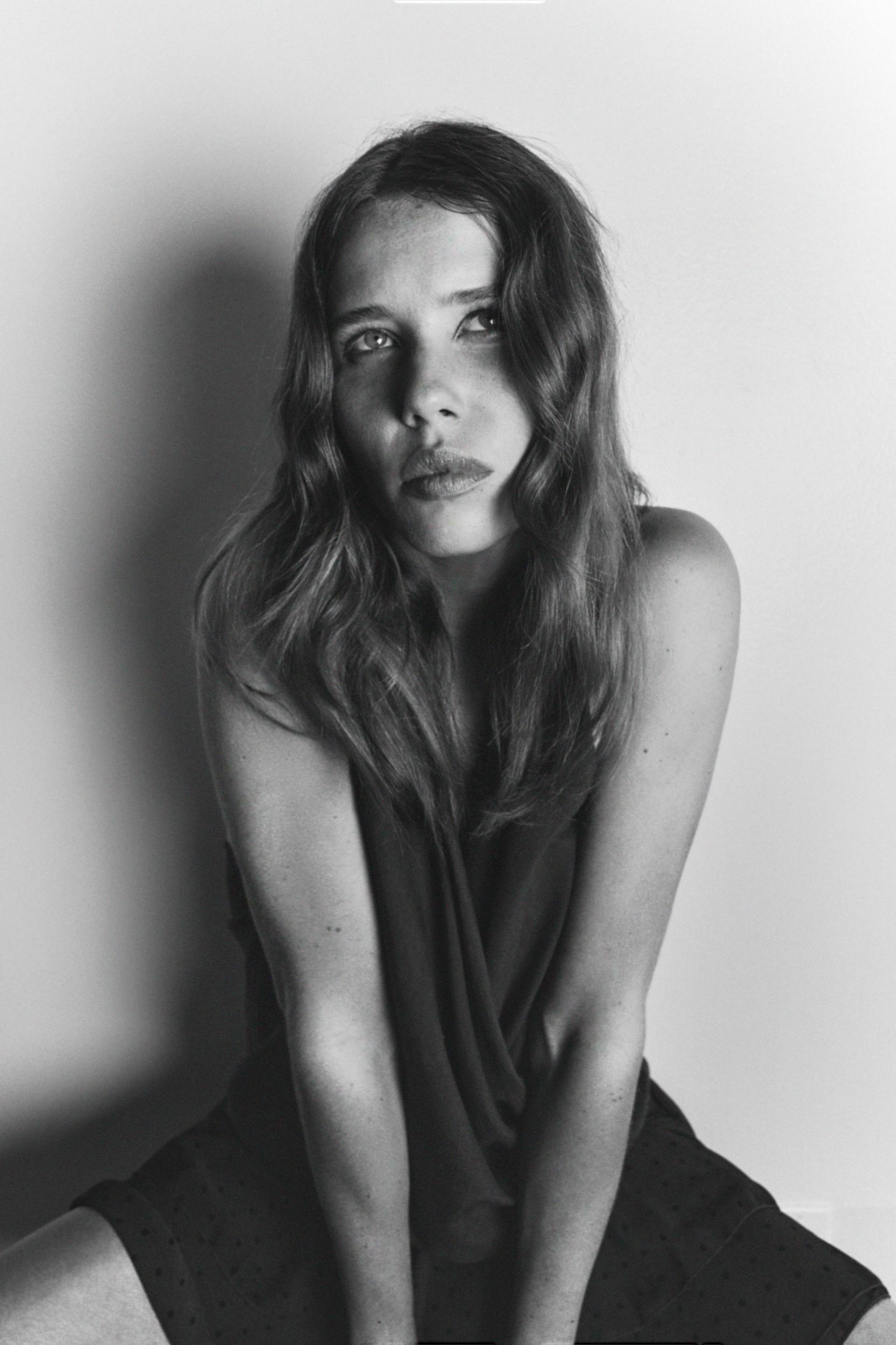 DRAPED HALTER TOP Product Image