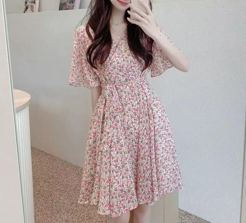 Short Sleeve V-Neck Floral Print Mini A-Line Dress Product Image