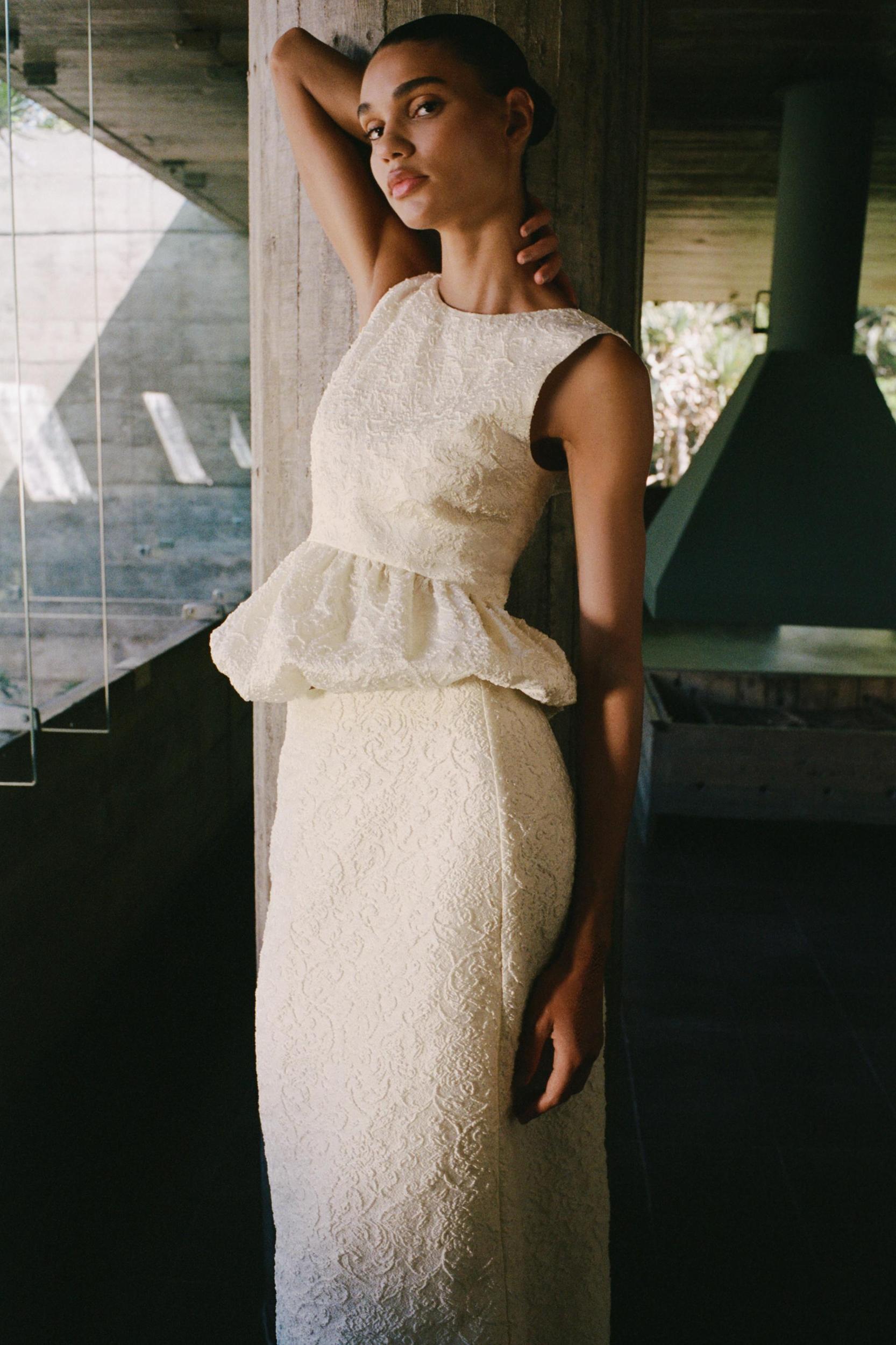 TEXTURED MIDI SKIRT Product Image