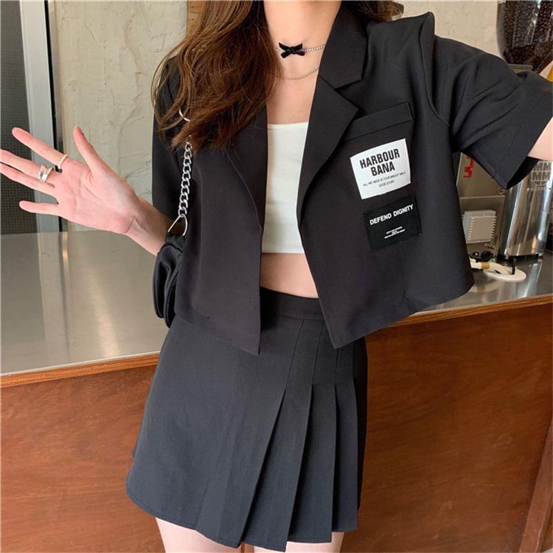 Short-Sleeve Lapel Collar Lettering Blazer Product Image